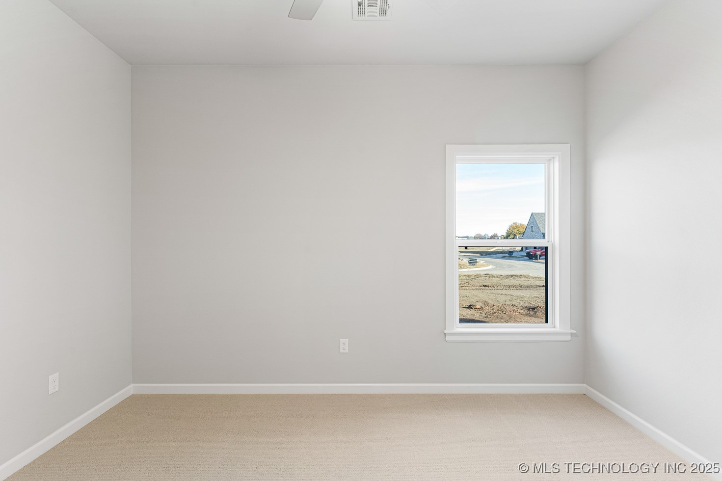 9111 E 62nd Court S Property Photo 6