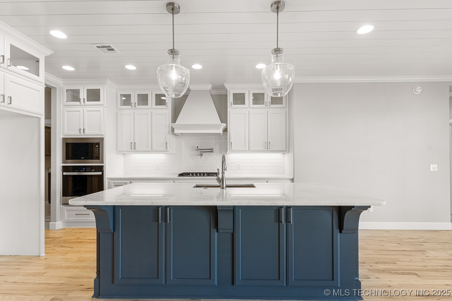 9111 E 62nd Court S Property Photo 13