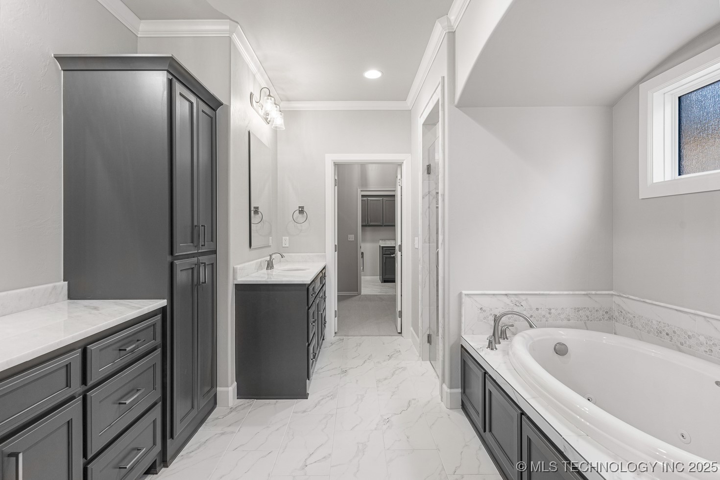 9111 E 62nd Court S Property Photo 21