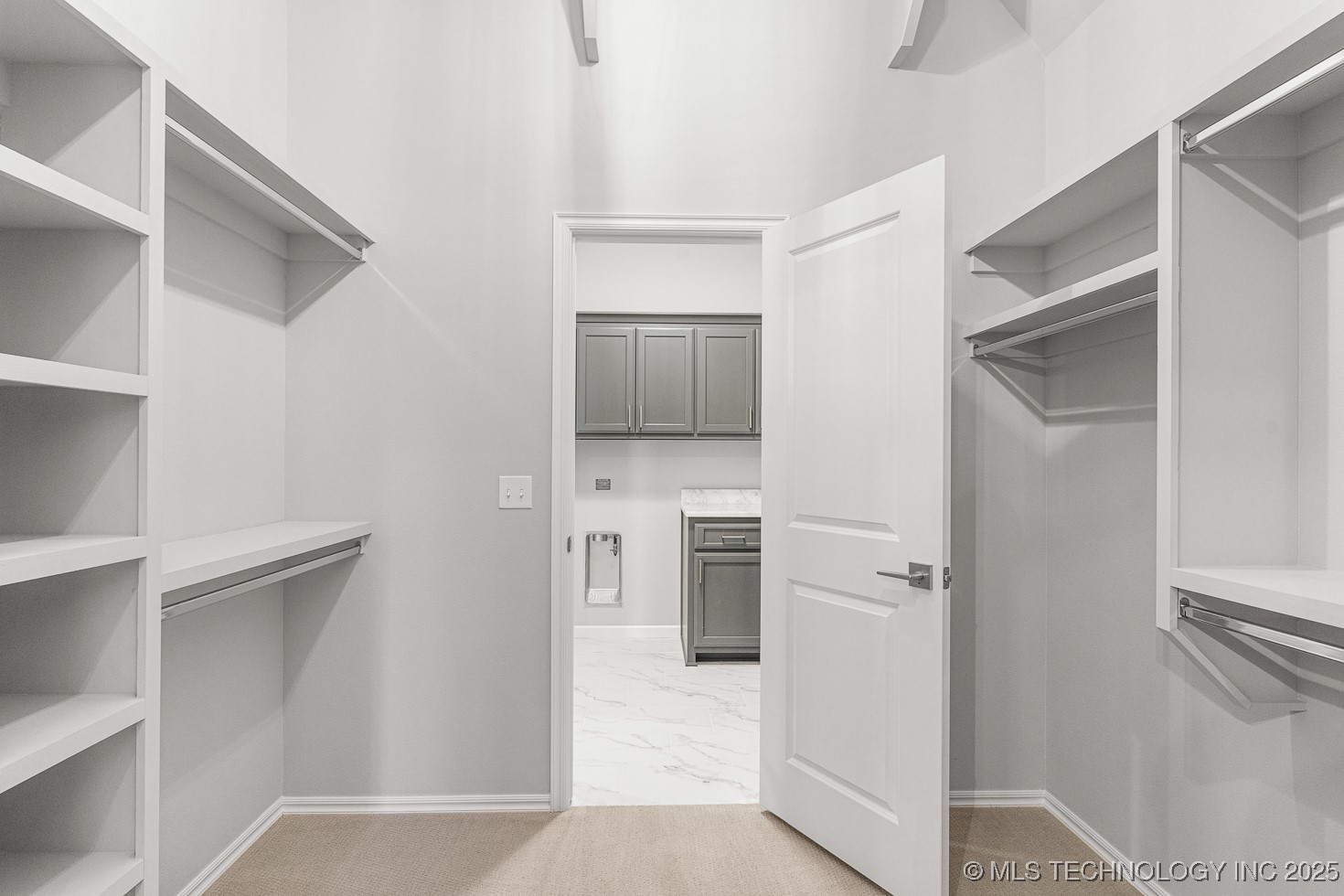 9111 E 62nd Court S Property Photo 25