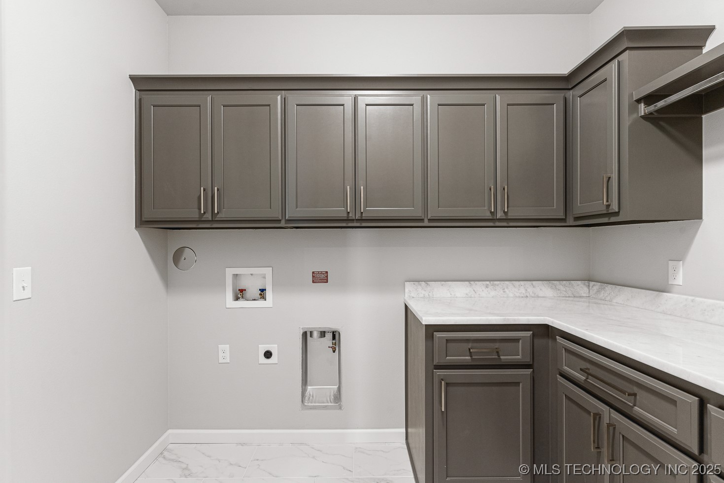 9111 E 62nd Court S Property Photo 27