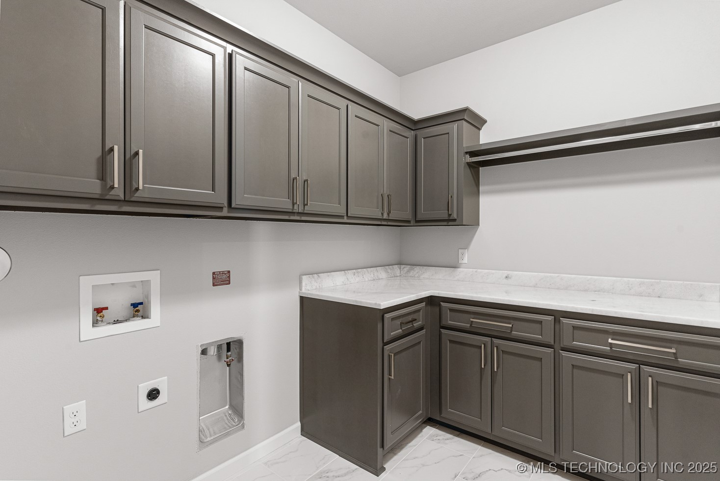 9111 E 62nd Court S Property Photo 28