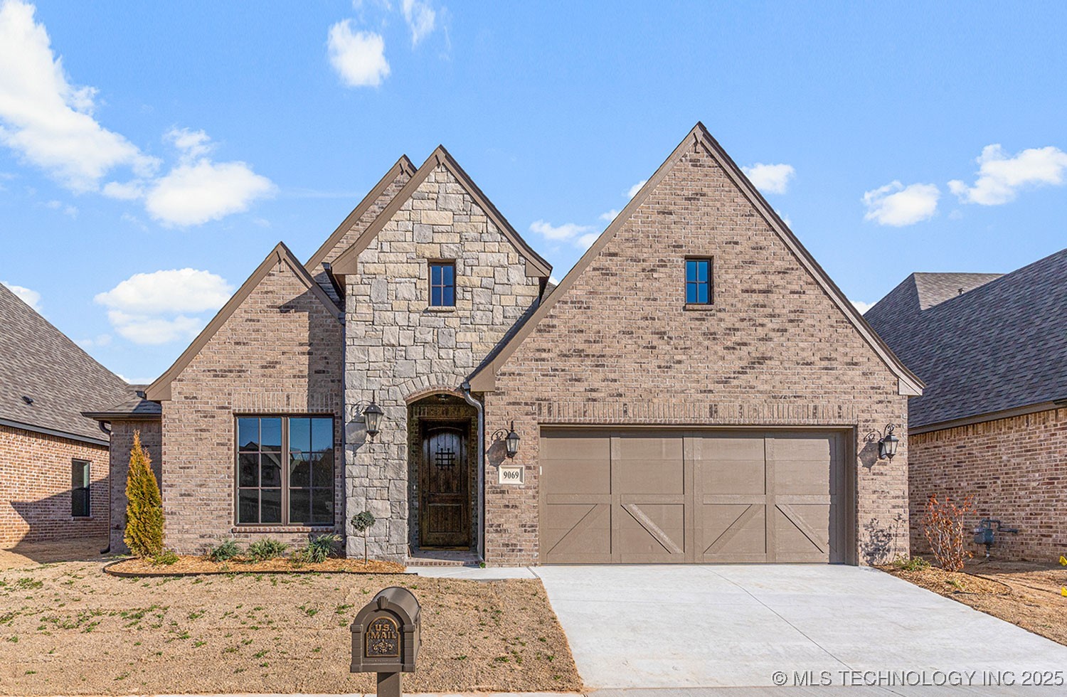 9069 E 62nd Court S Property Photo 1