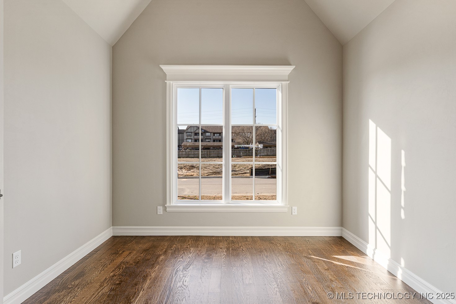 9069 E 62nd Court S Property Photo 4