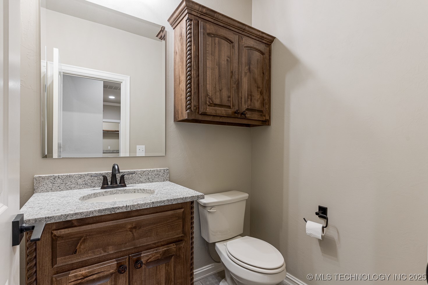 9069 E 62nd Court S Property Photo 6