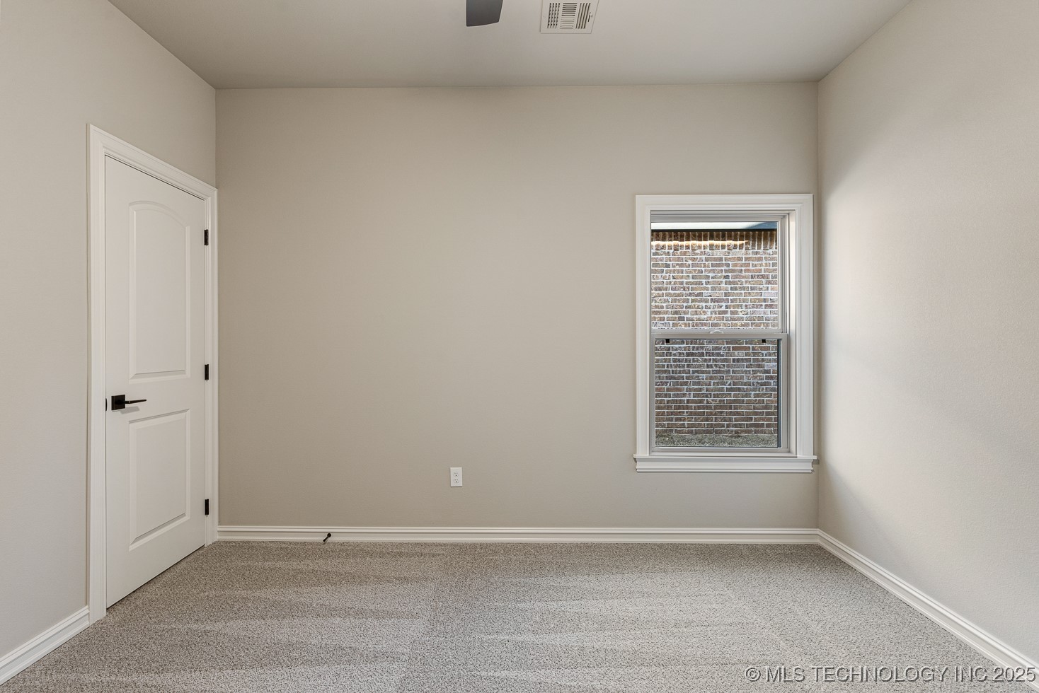 9069 E 62nd Court S Property Photo 7