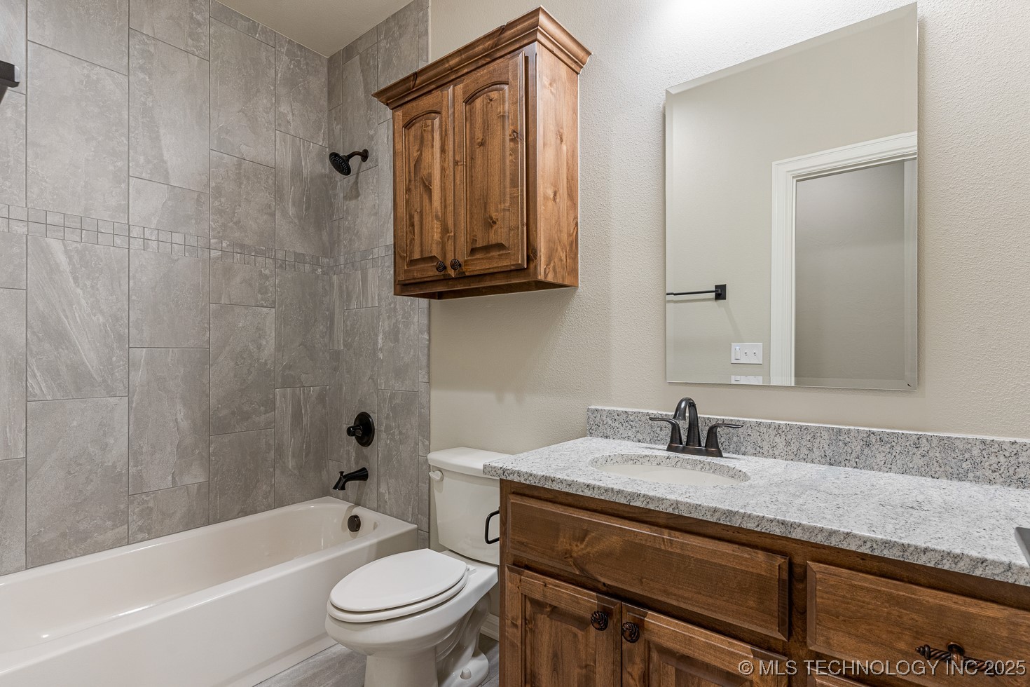 9069 E 62nd Court S Property Photo 11