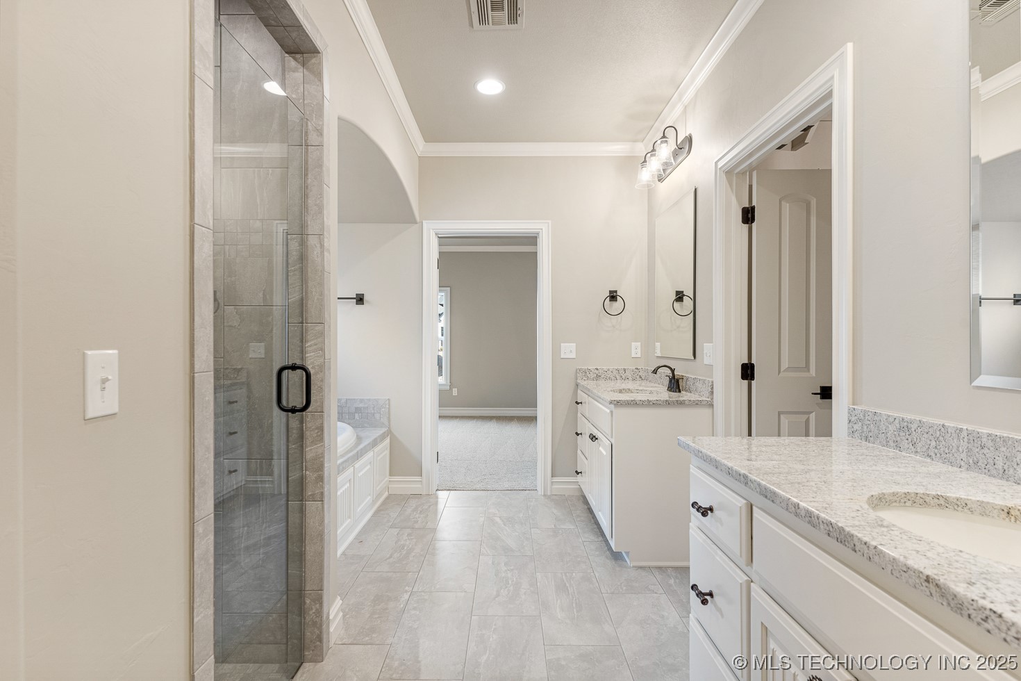 9069 E 62nd Court S Property Photo 16