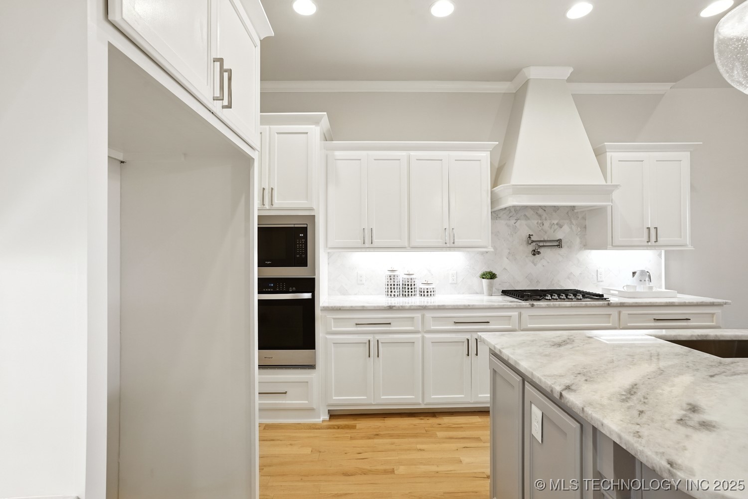 9105 E 62nd Place S Property Photo 16