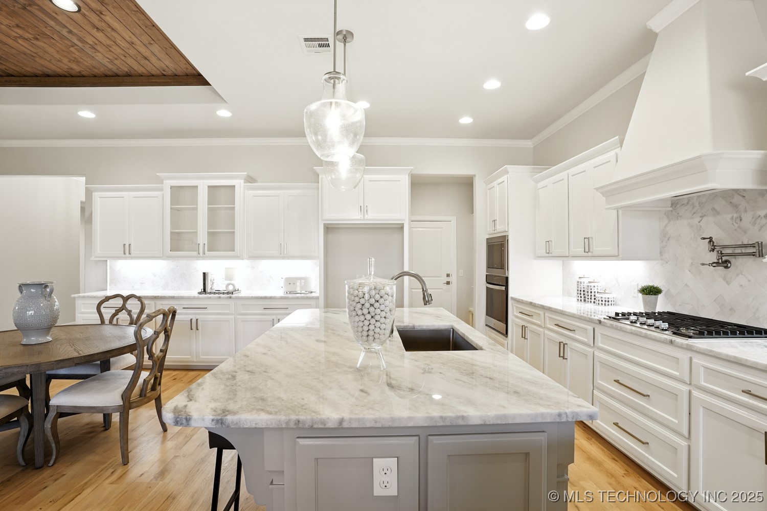 9105 E 62nd Place S Property Photo 18