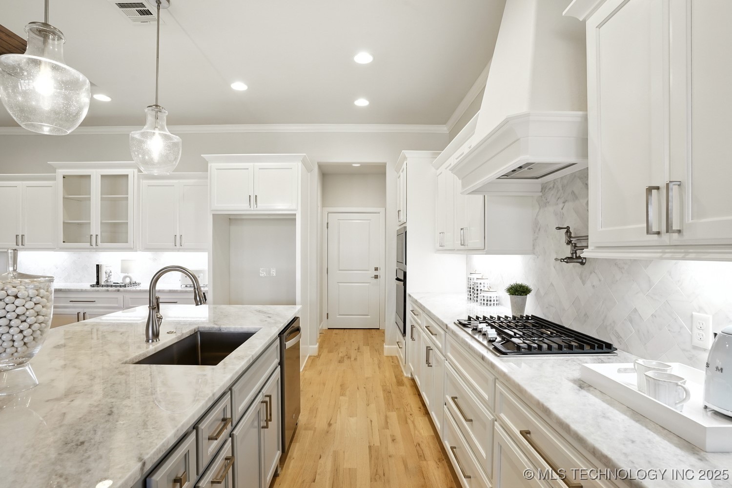 9105 E 62nd Place S Property Photo 19