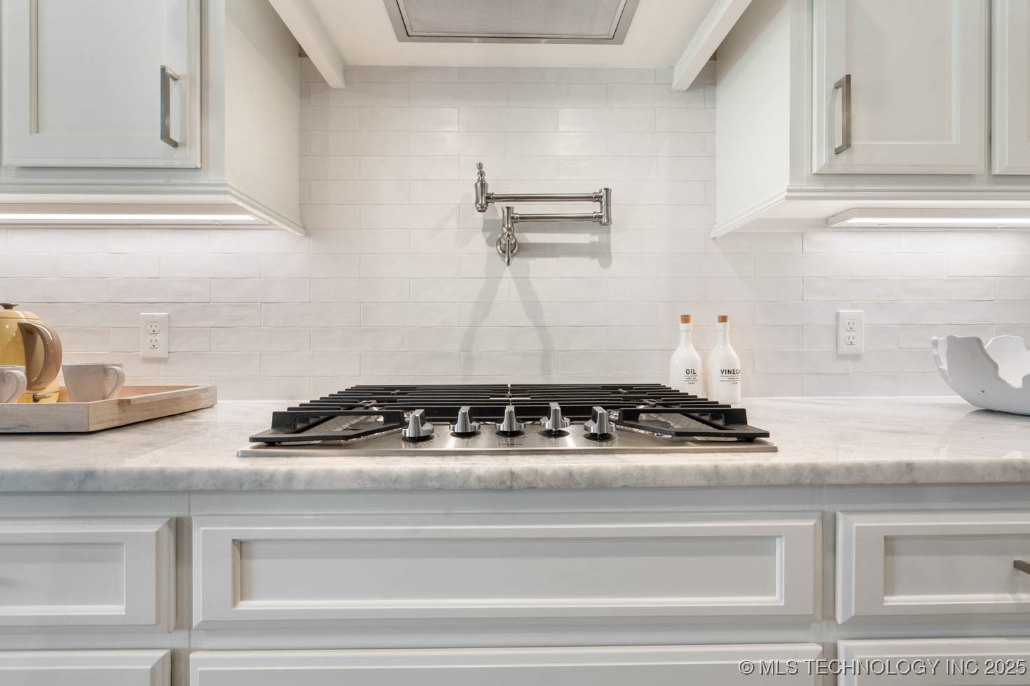 9056 E 62nd Place S Property Photo 17