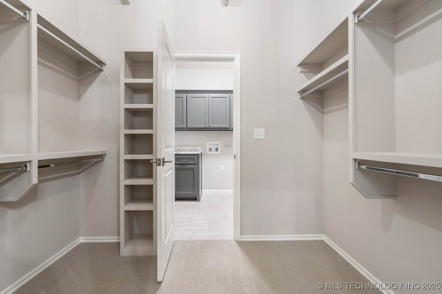 9056 E 62nd Place S Property Photo 27