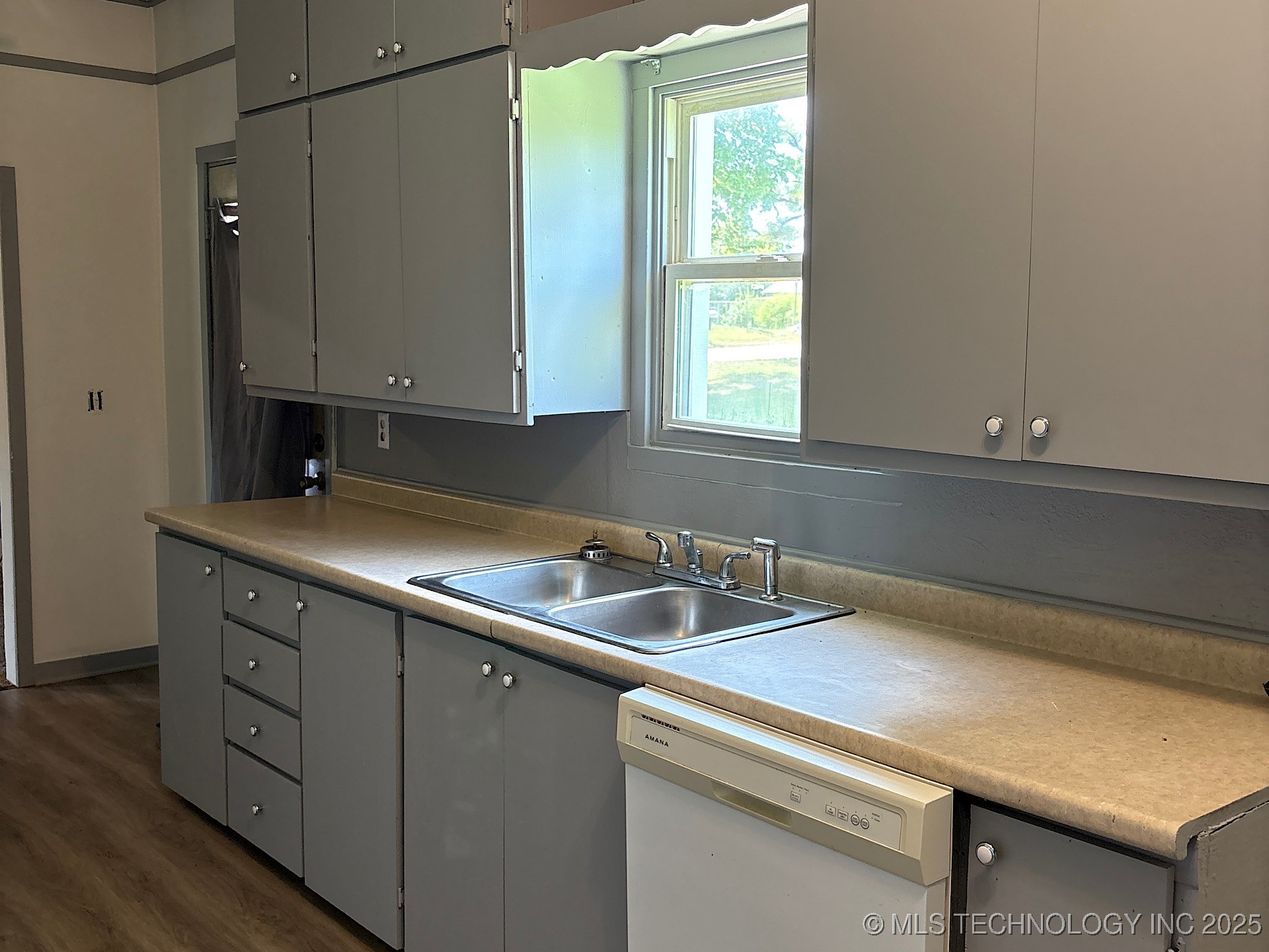 316 W Beaumont Avenue Property Photo 10