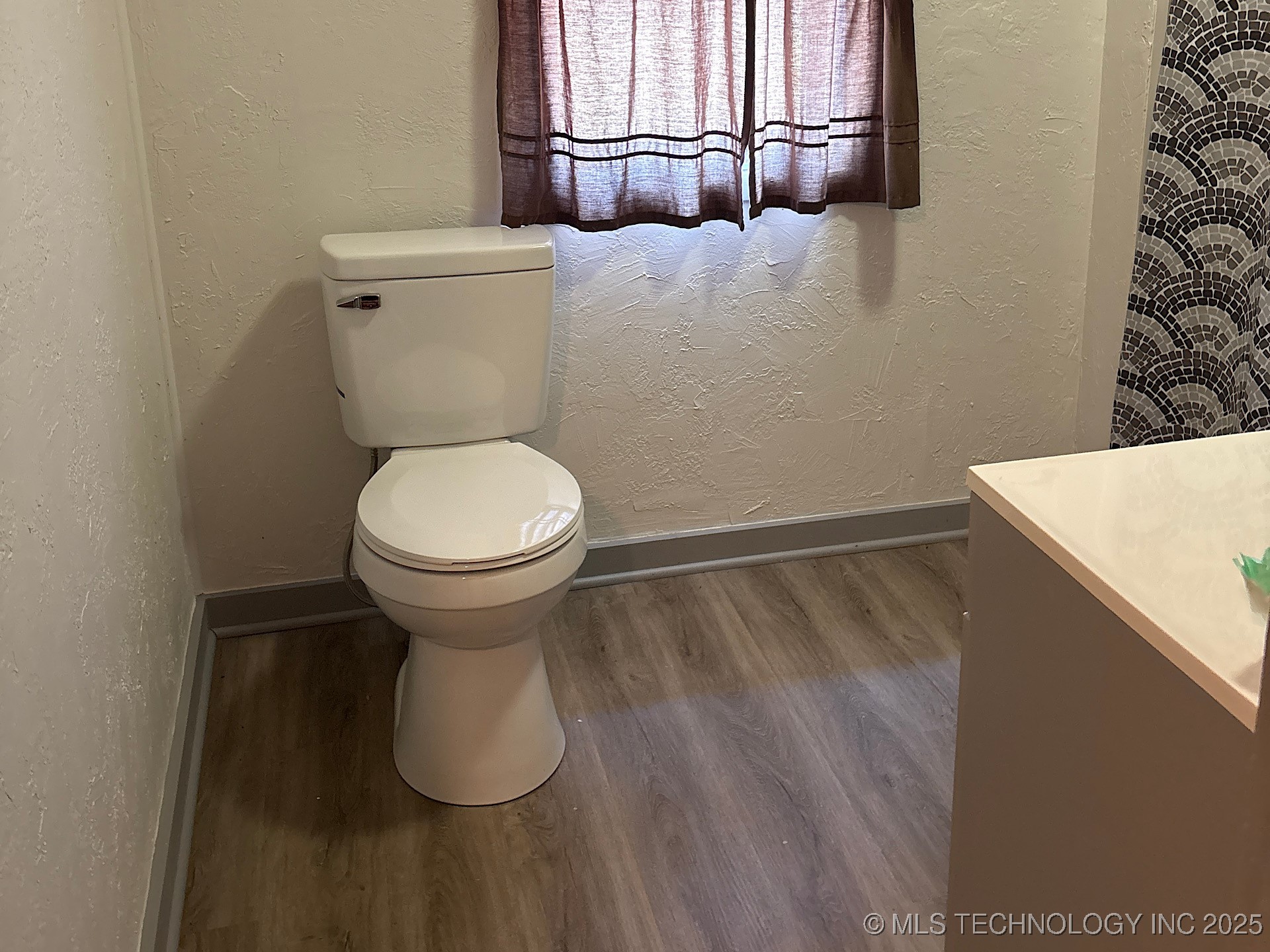 316 W Beaumont Avenue Property Photo 22