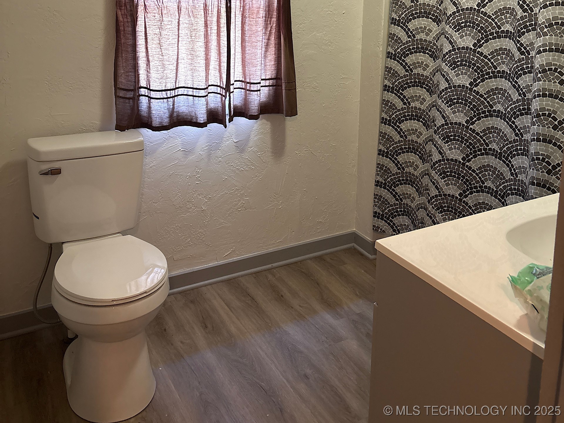 316 W Beaumont Avenue Property Photo 23