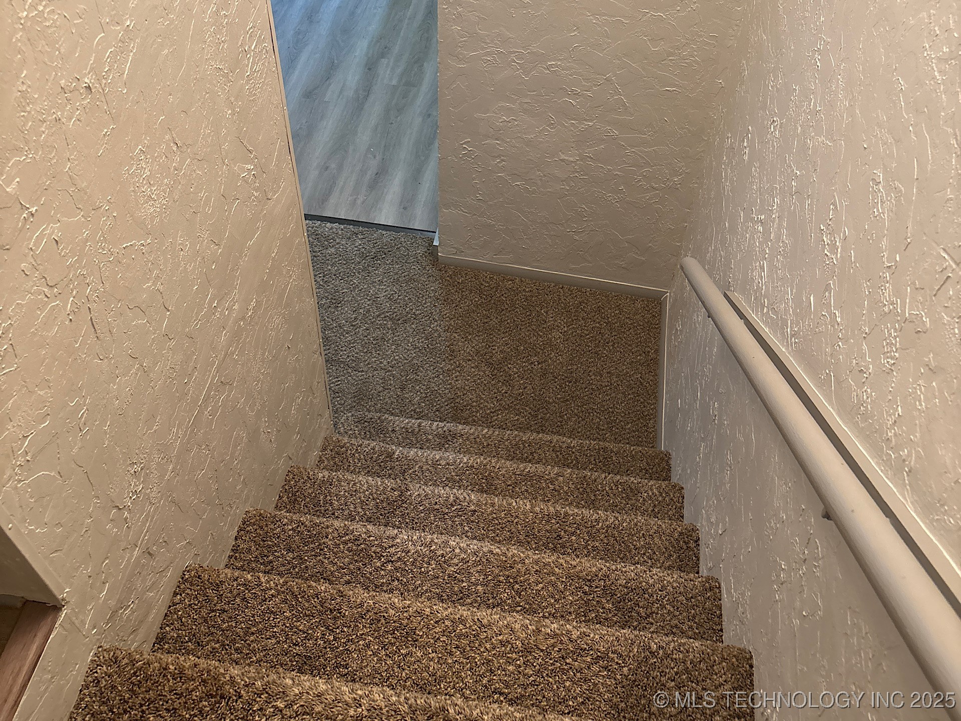 316 W Beaumont Avenue Property Photo 38