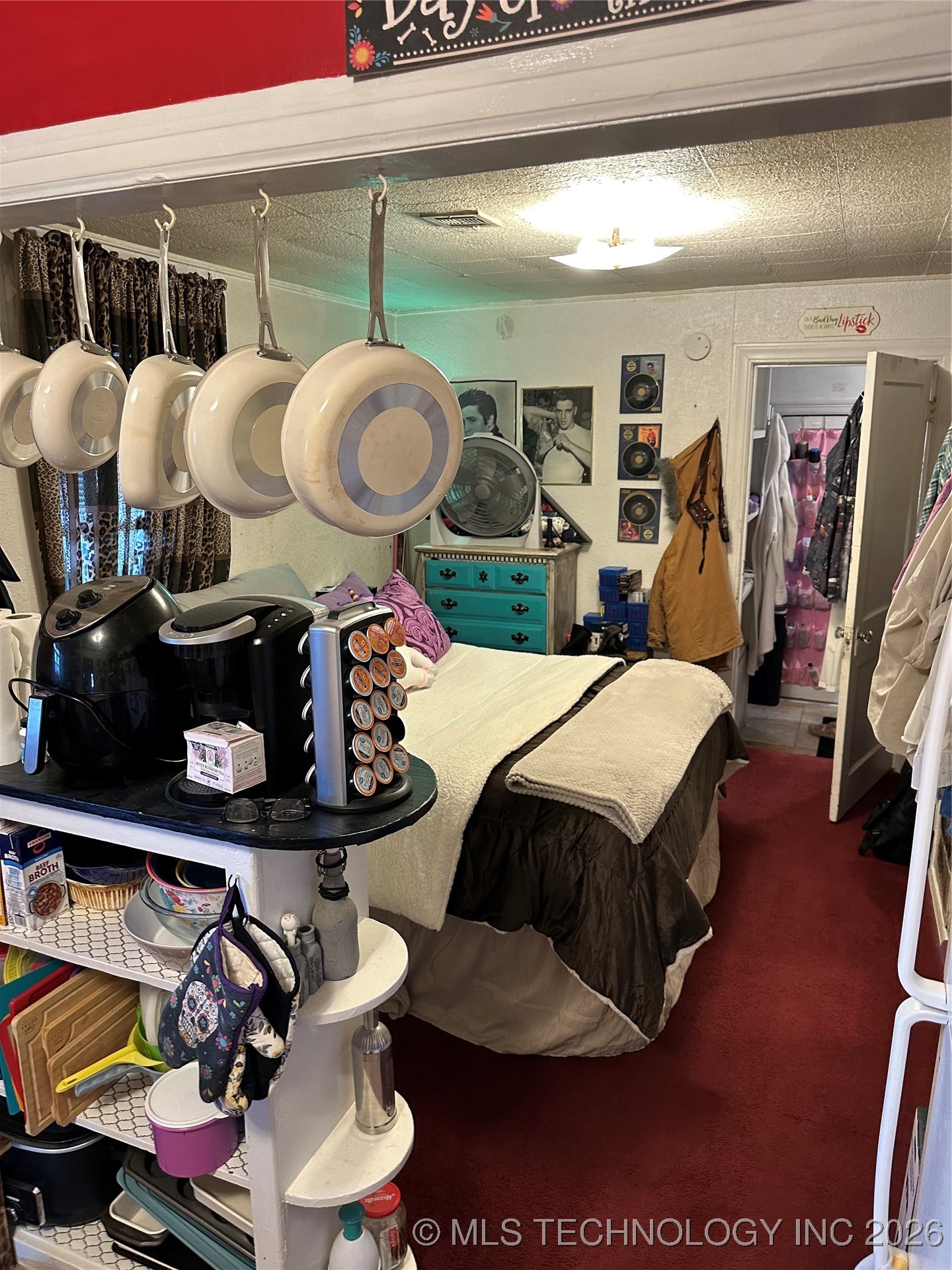 6621 N Peoria Avenue Property Photo 8