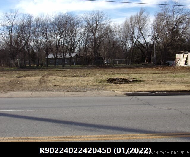 3236 N Peoria Avenue Property Photo 2