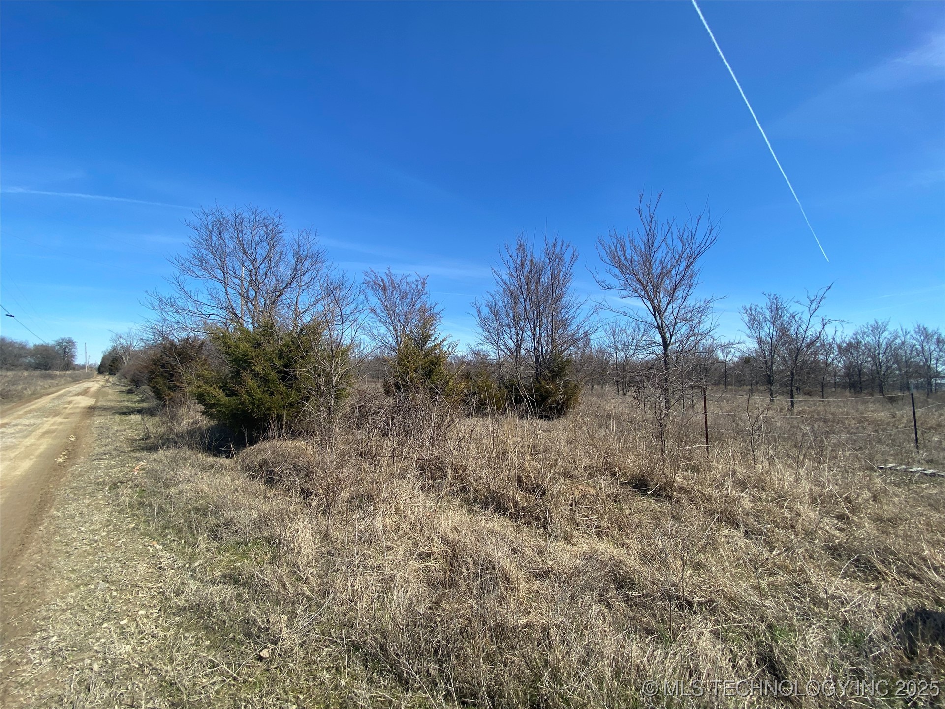 113327 S 4135 Road Property Photo 10