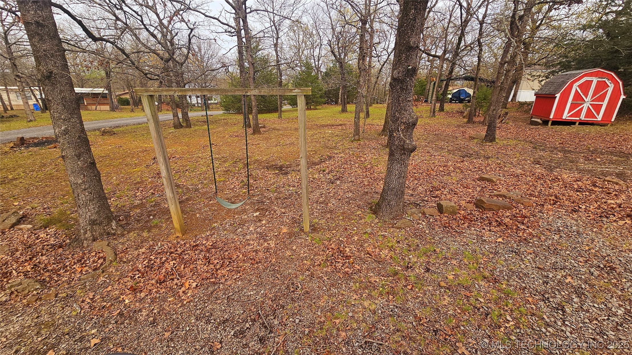 Lone Wolf Drive Property Photo 6