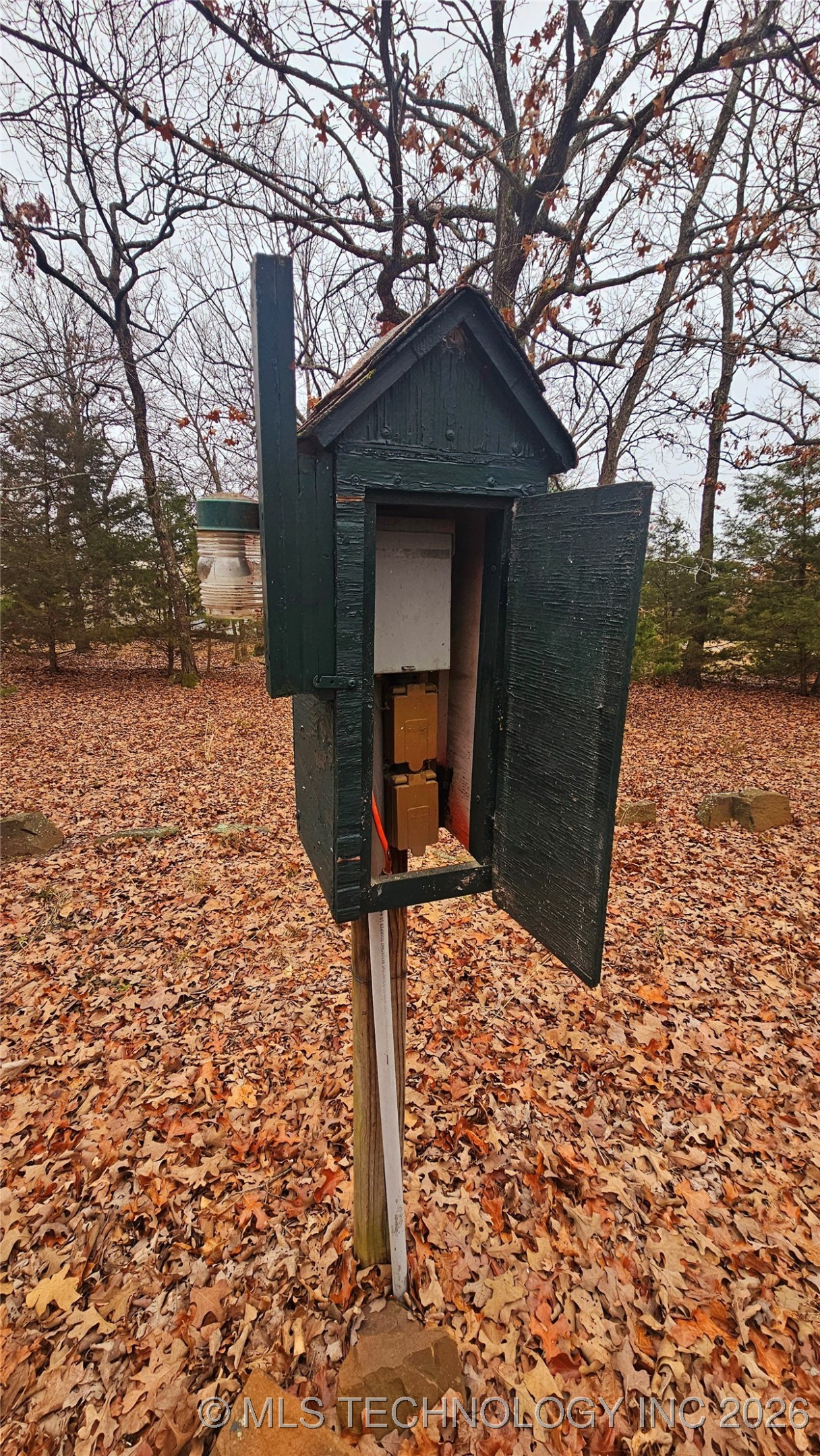 Lone Wolf Drive Property Photo 8