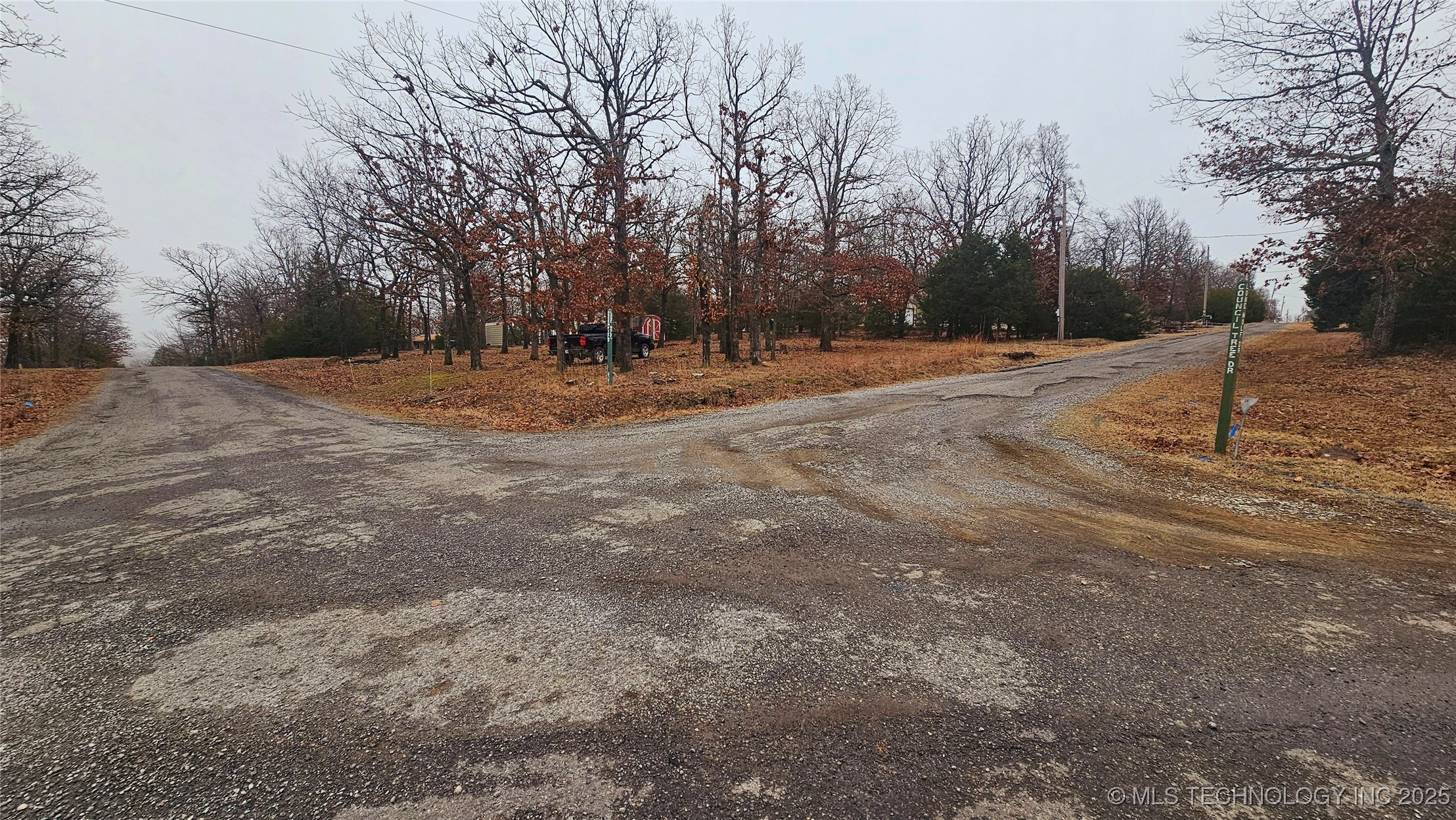 Lone Wolf Drive Property Photo 13