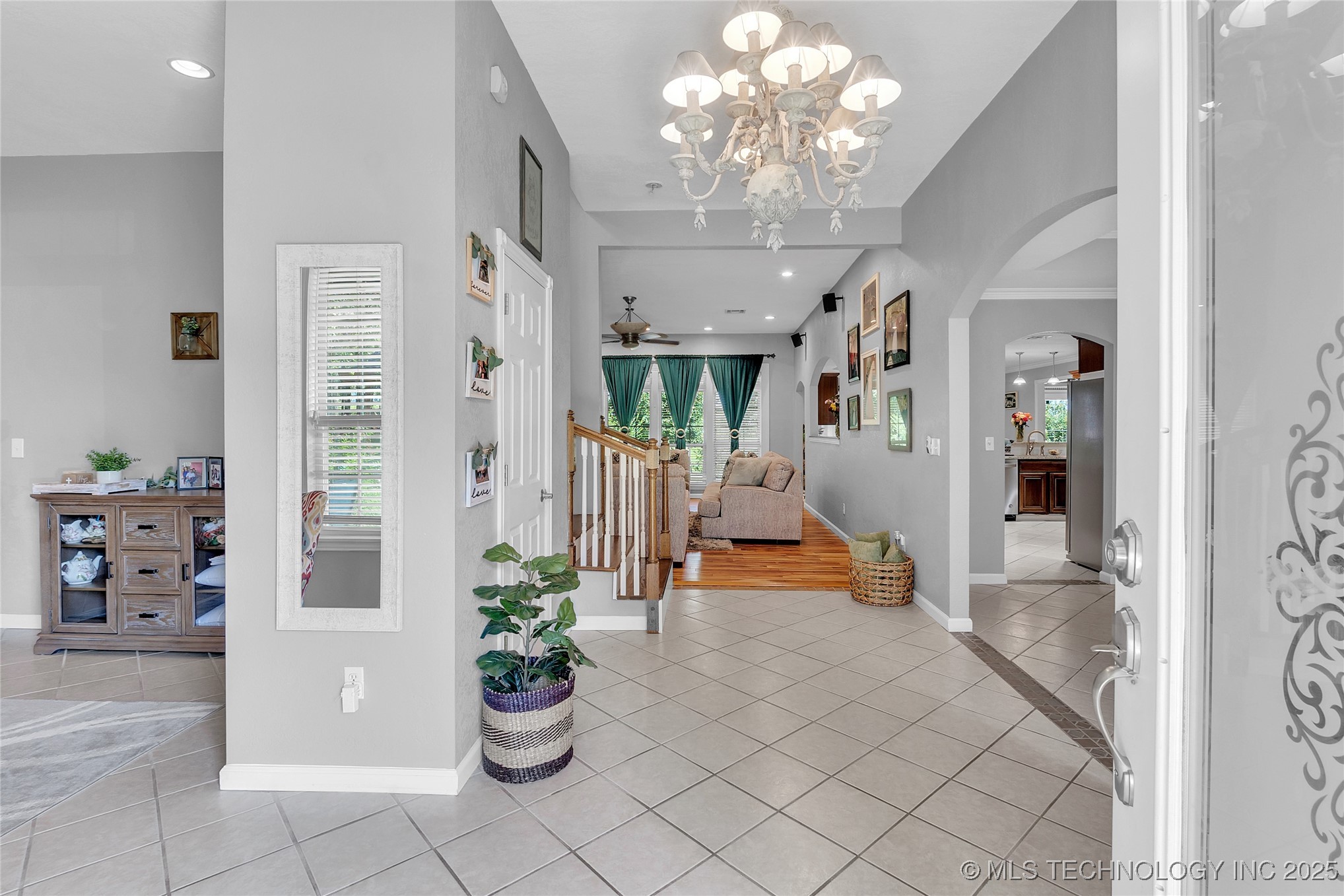 7045 S 369th East Avenue Property Photo 4