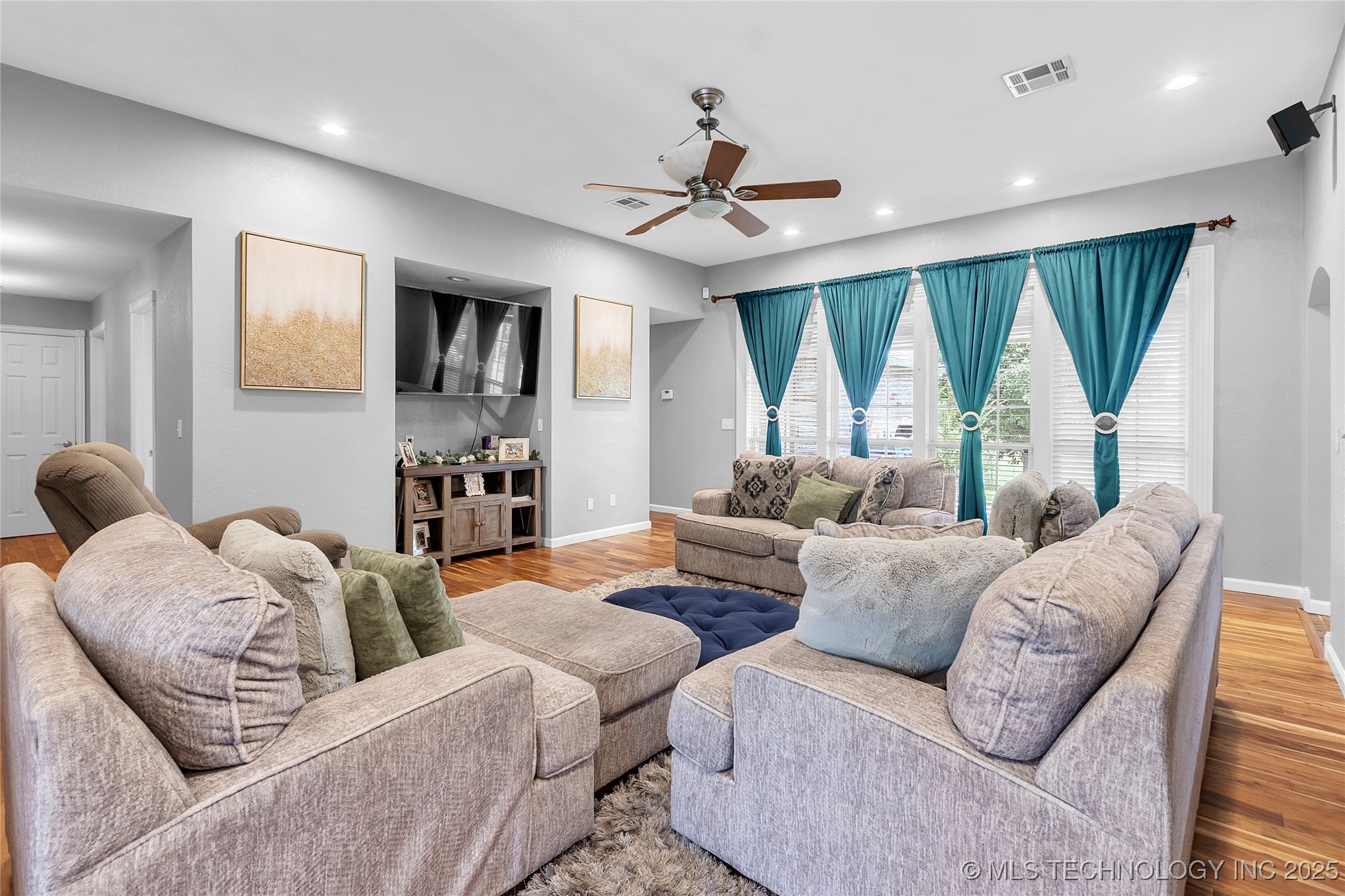 7045 S 369th East Avenue Property Photo 13