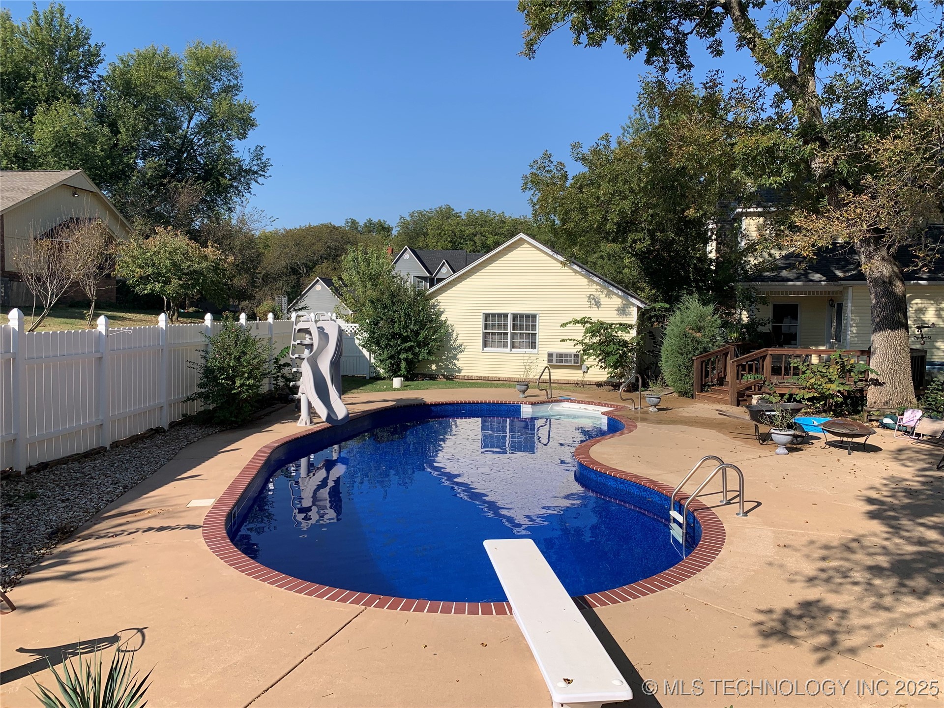 1113 Deer Creek Property Photo 24