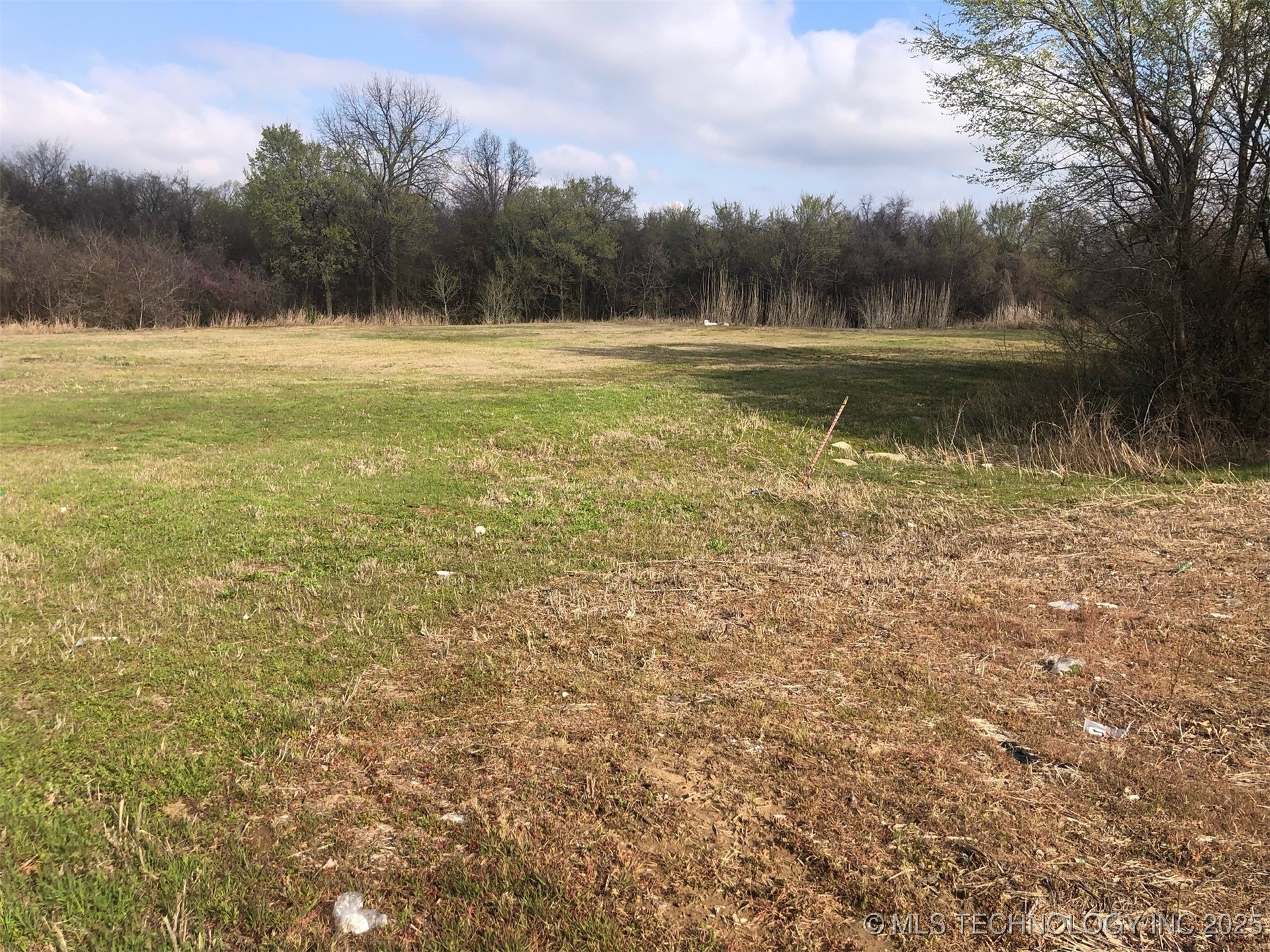 1500 W Shawnee Street Property Photo 4