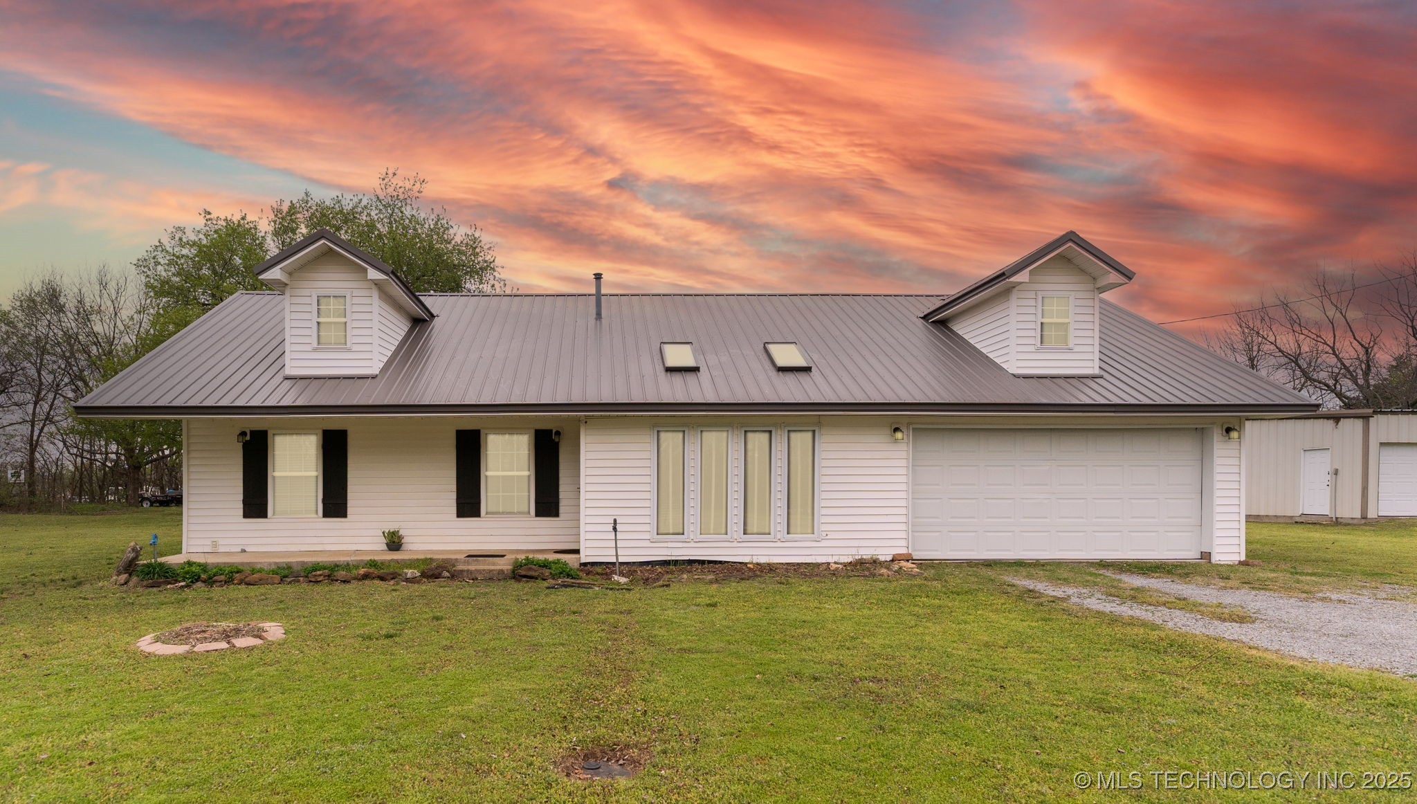 33 Haleys Drive Property Photo 1