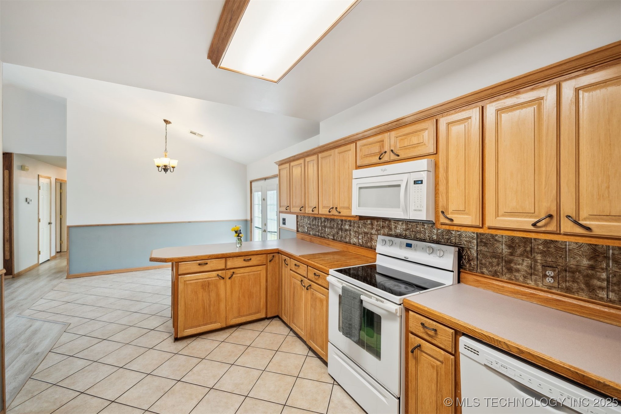 33 Haleys Drive Property Photo 13