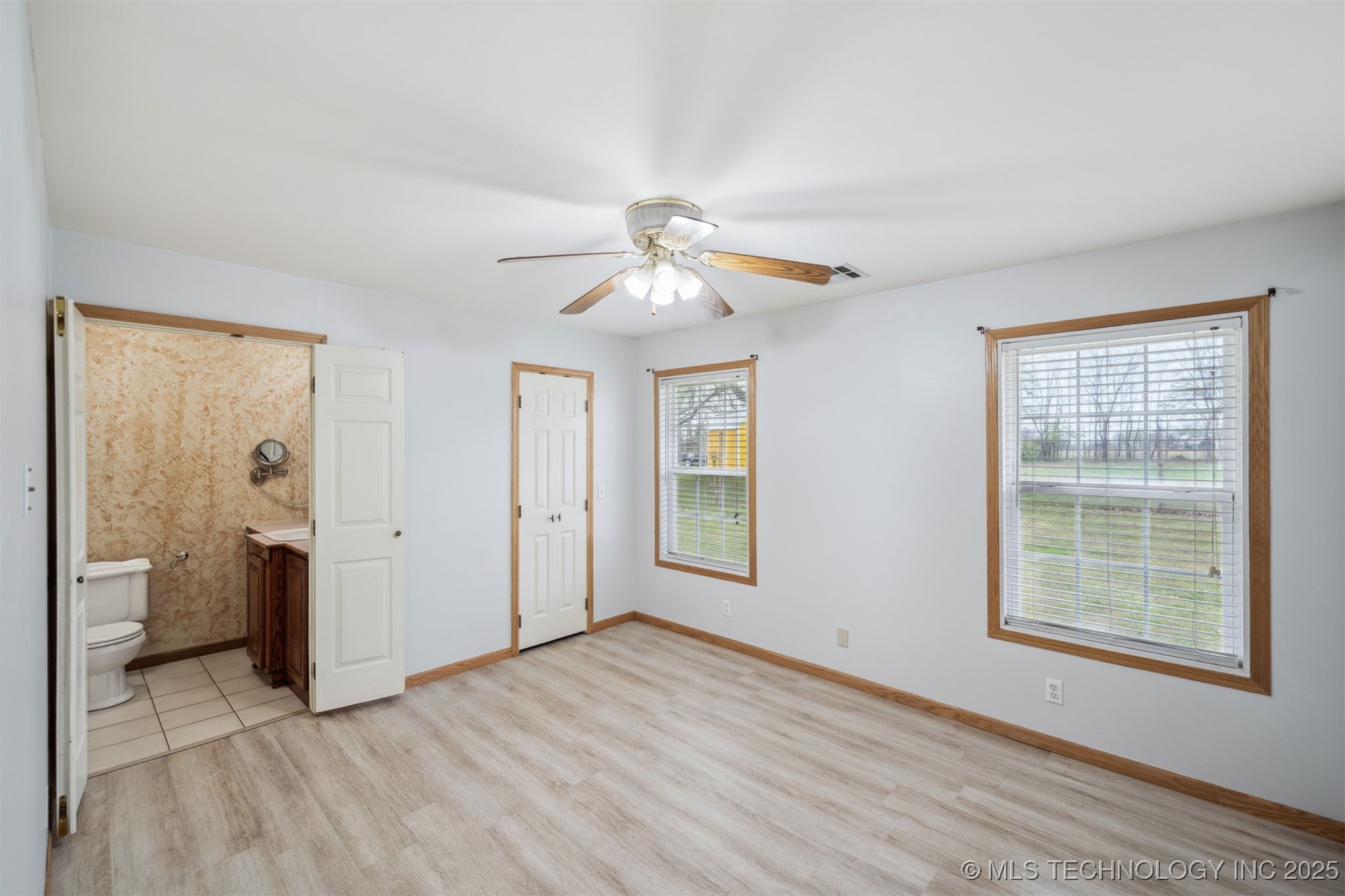 33 Haleys Drive Property Photo 15