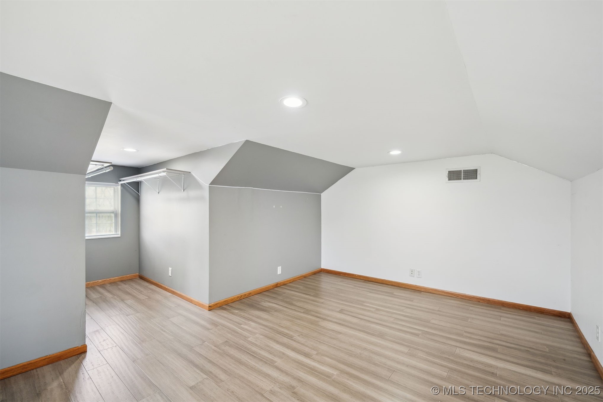 33 Haleys Drive Property Photo 26