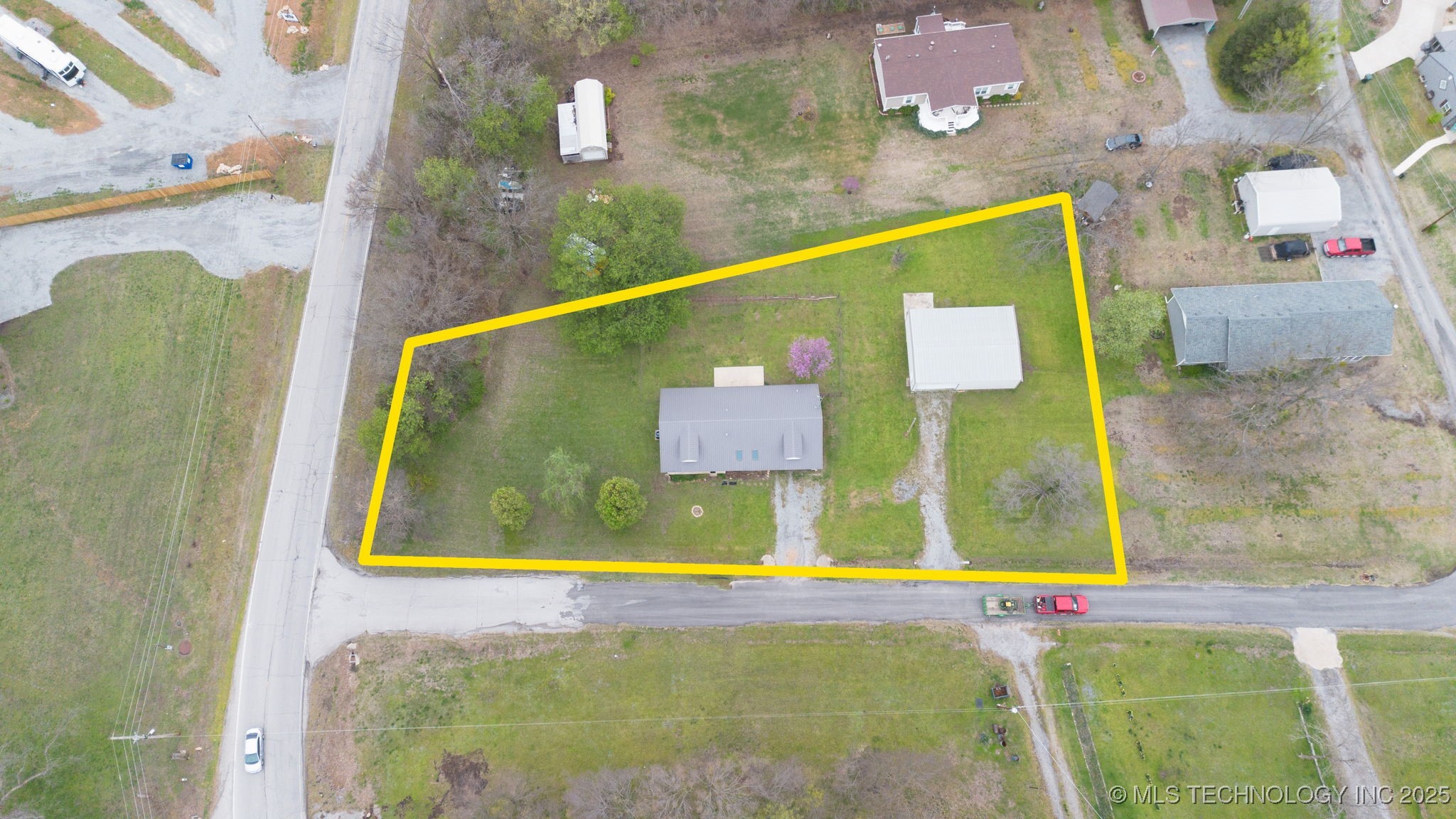 33 Haleys Drive Property Photo 32