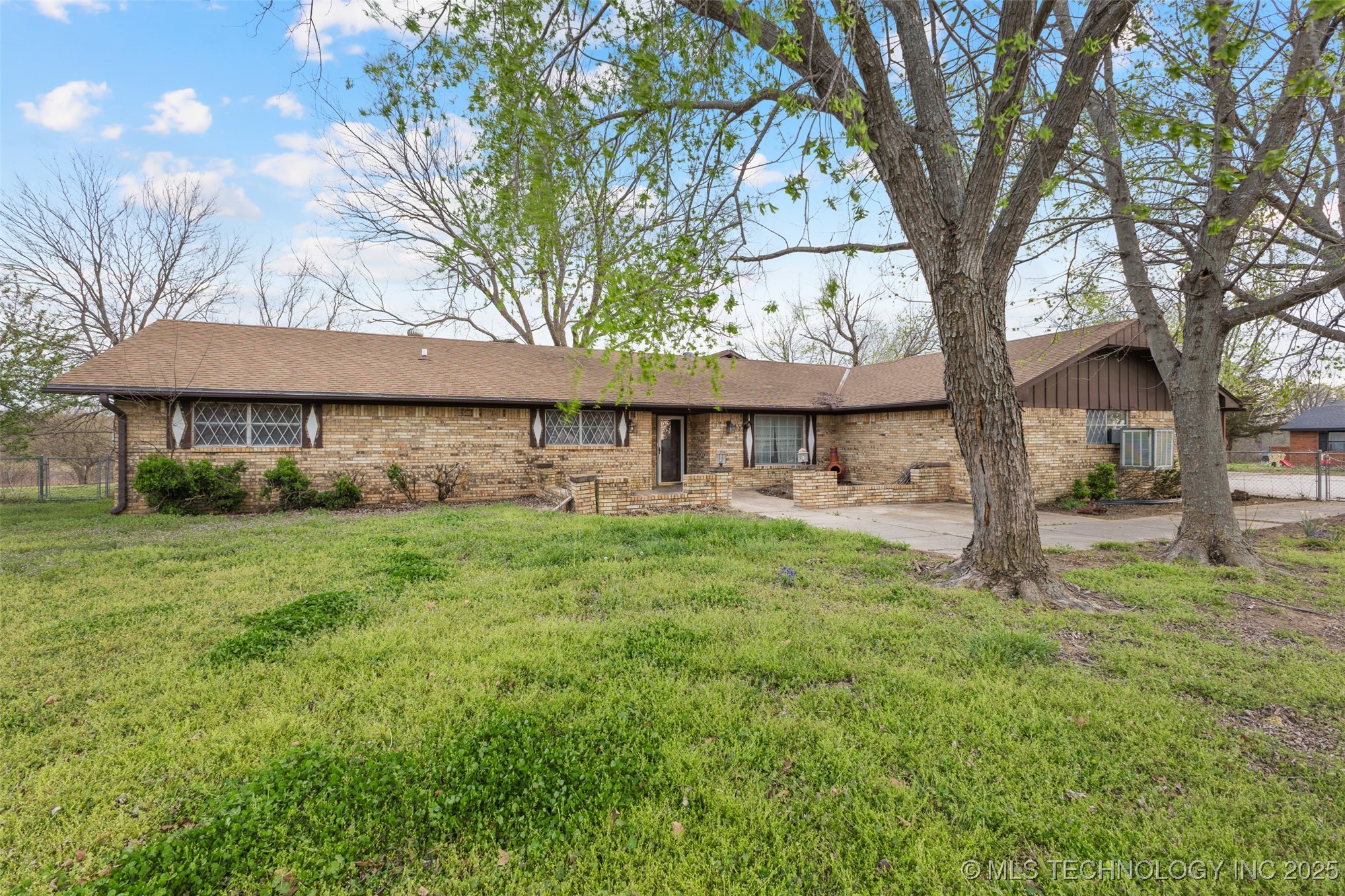 13003 County Road 1560 Property Photo 2