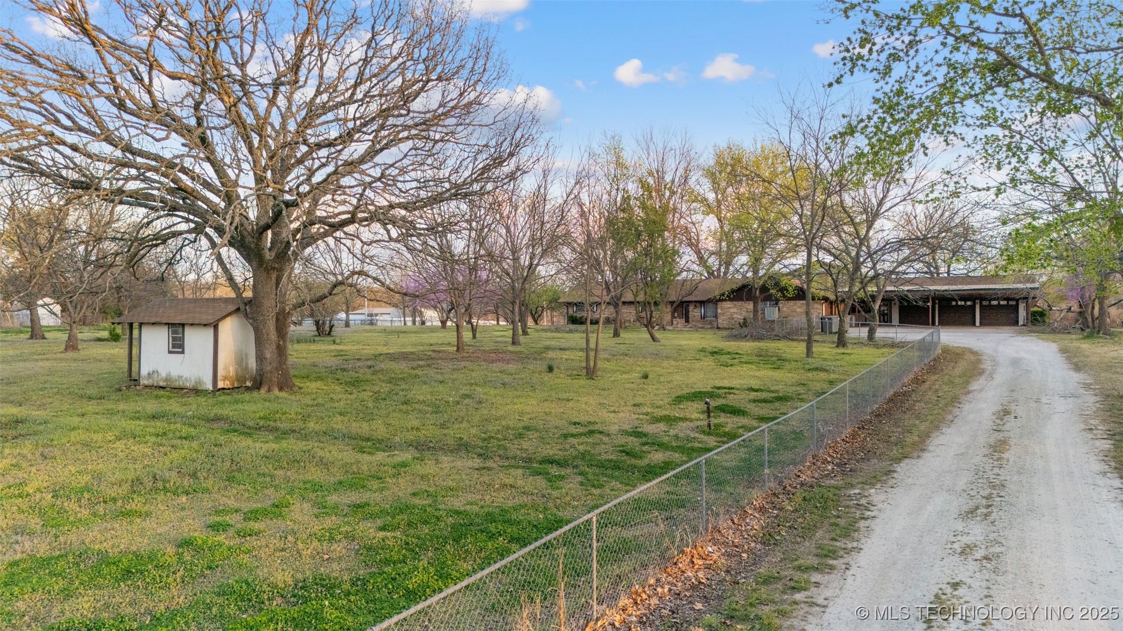 13003 County Road 1560 Property Photo 6