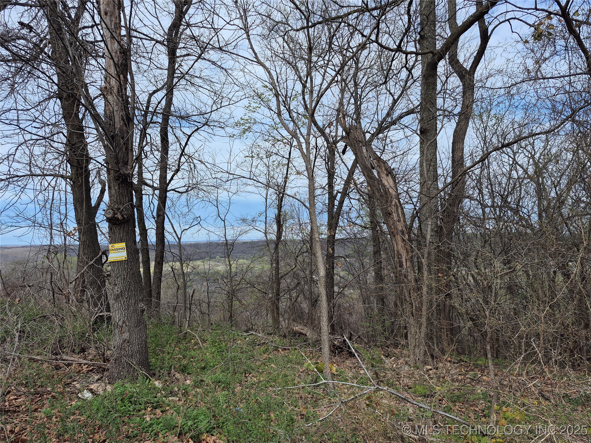 341 E 437 Road Property Photo 20