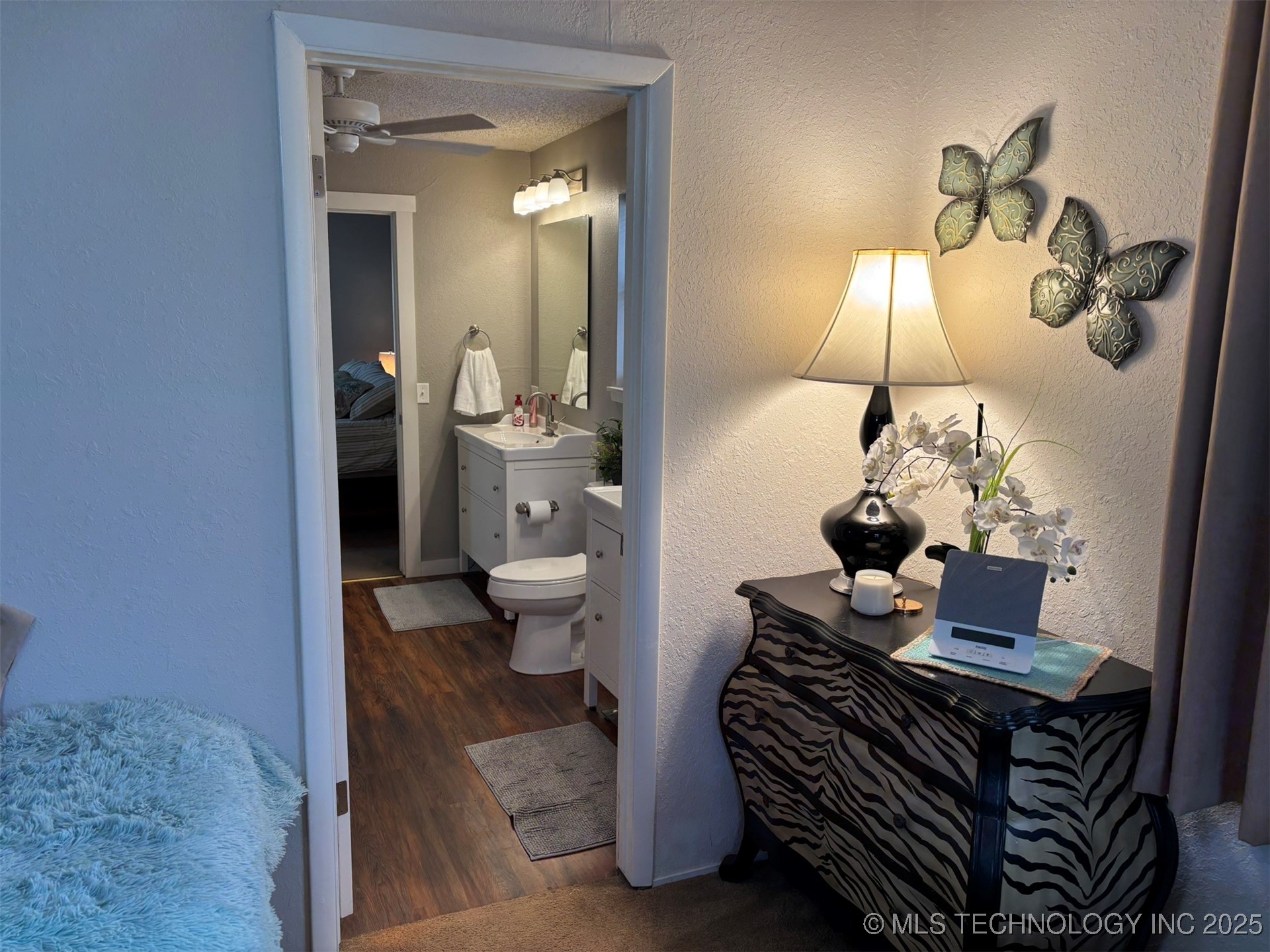 353 Council Tree Drive Property Photo 18