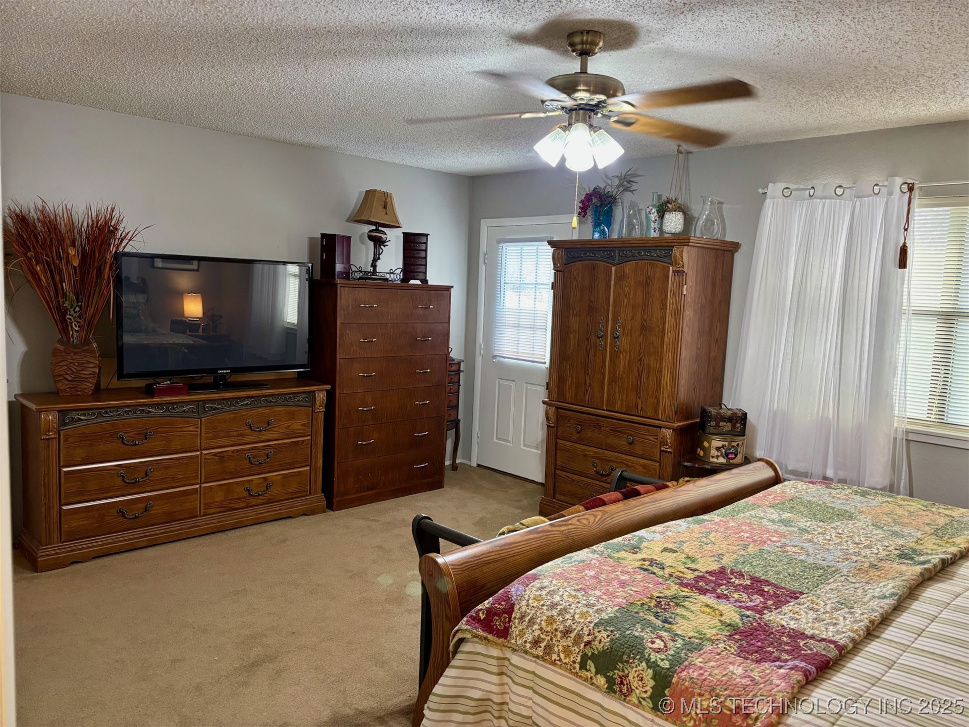 353 Council Tree Drive Property Photo 21