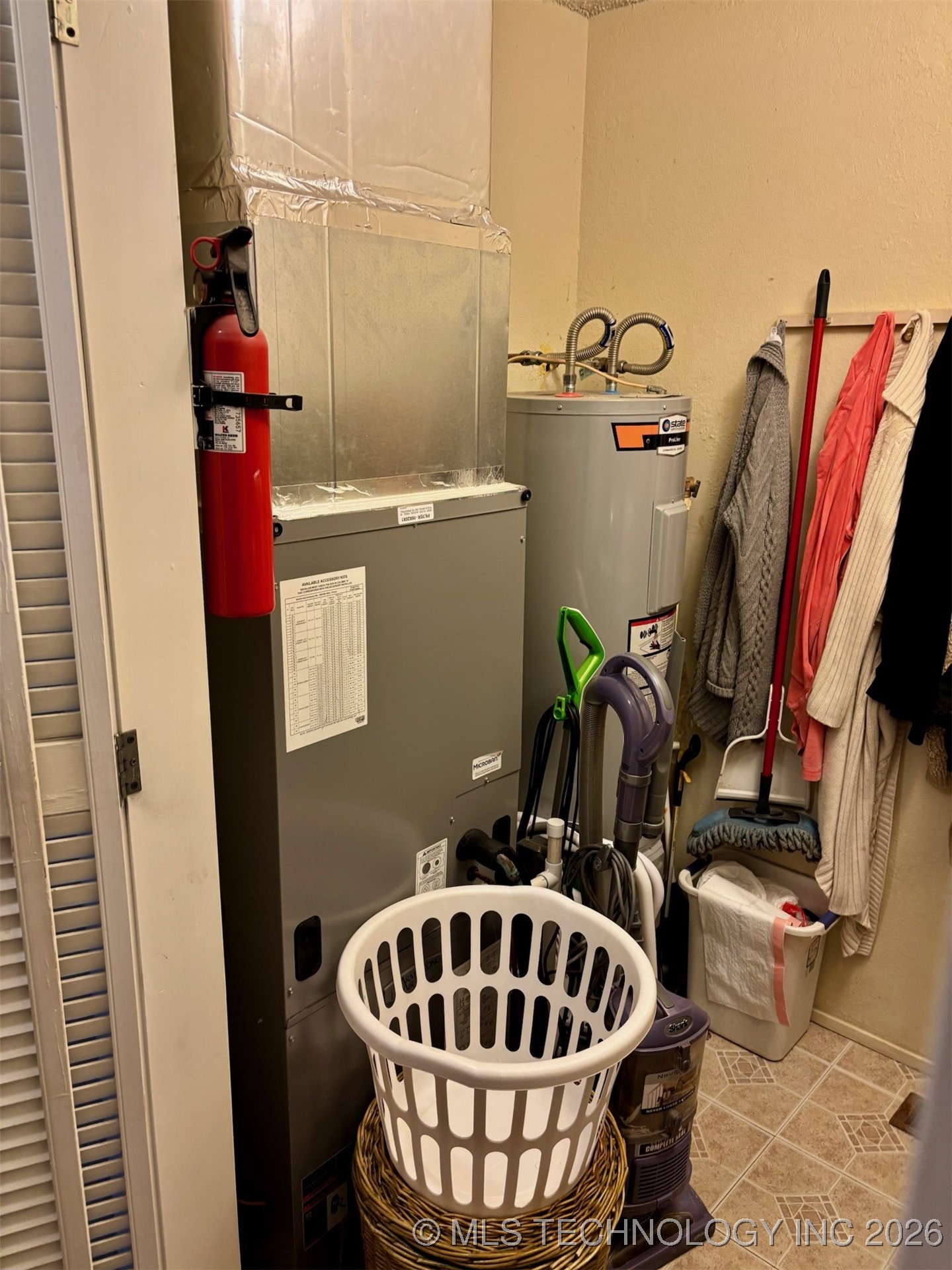 353 Council Tree Drive Property Photo 26