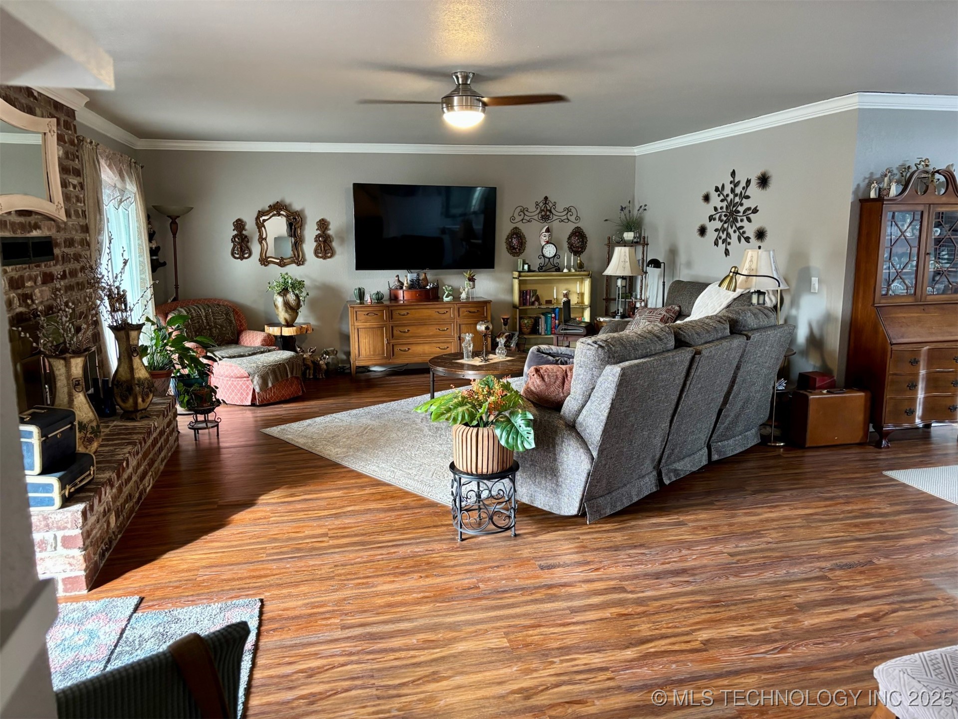 353 Council Tree Drive Property Photo 37