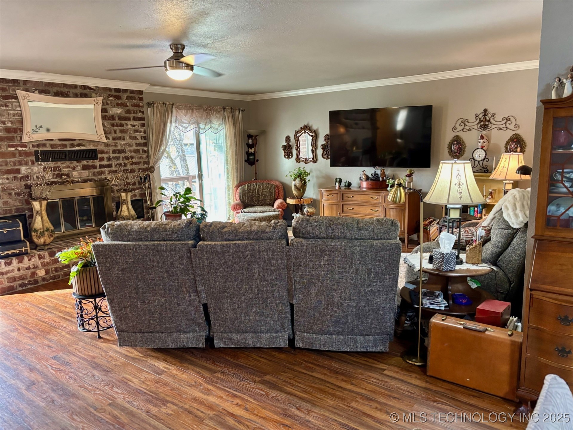 353 Council Tree Drive Property Photo 38