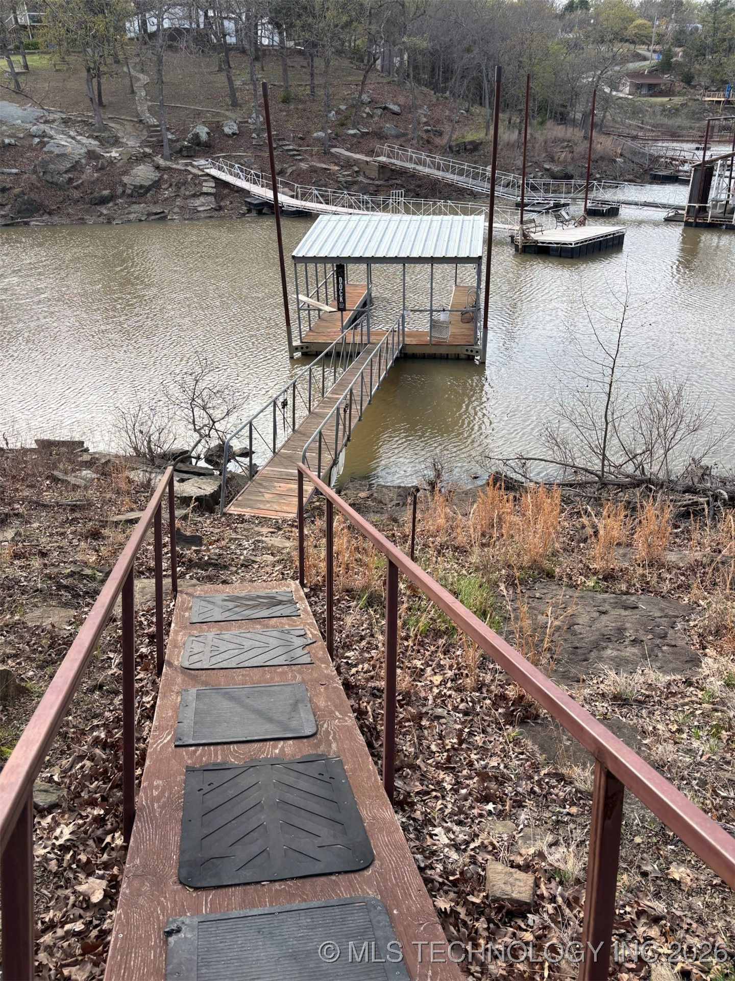 353 Council Tree Drive Property Photo 56