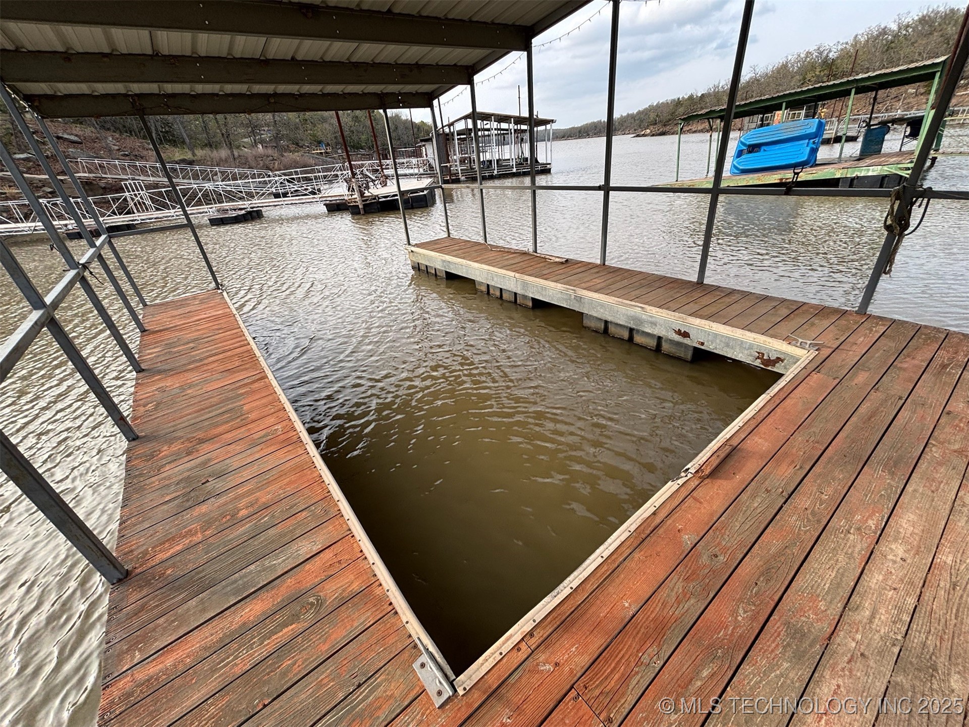 353 Council Tree Drive Property Photo 59