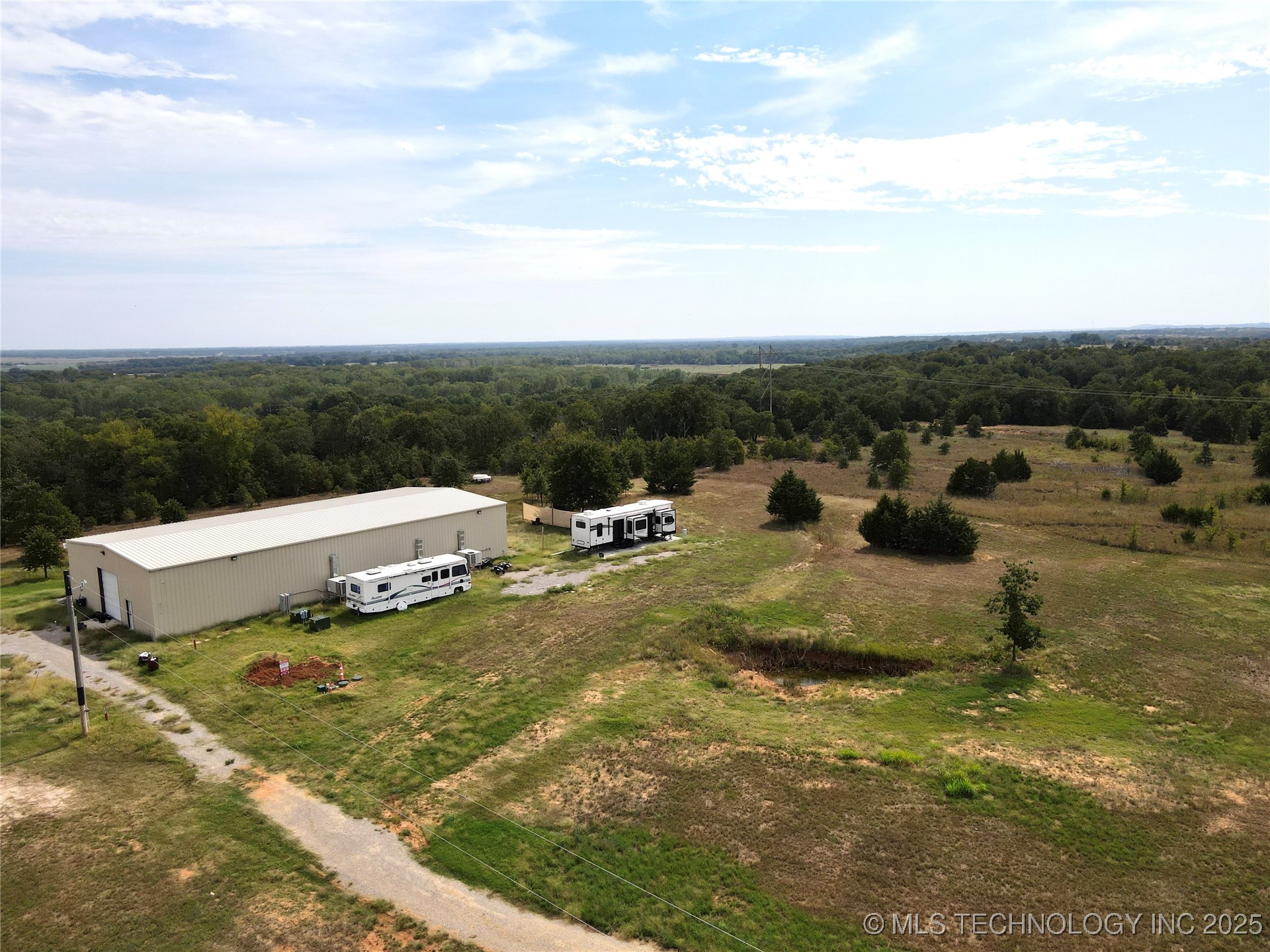 36565 E Pvt 1568 Property Photo 2