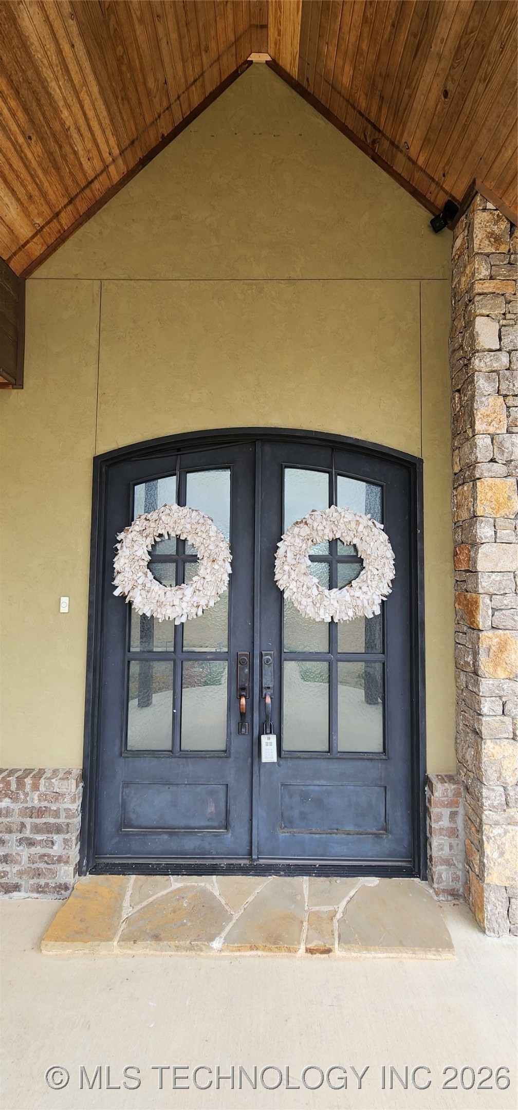 17078 S 11th West Avenue Property Photo 3