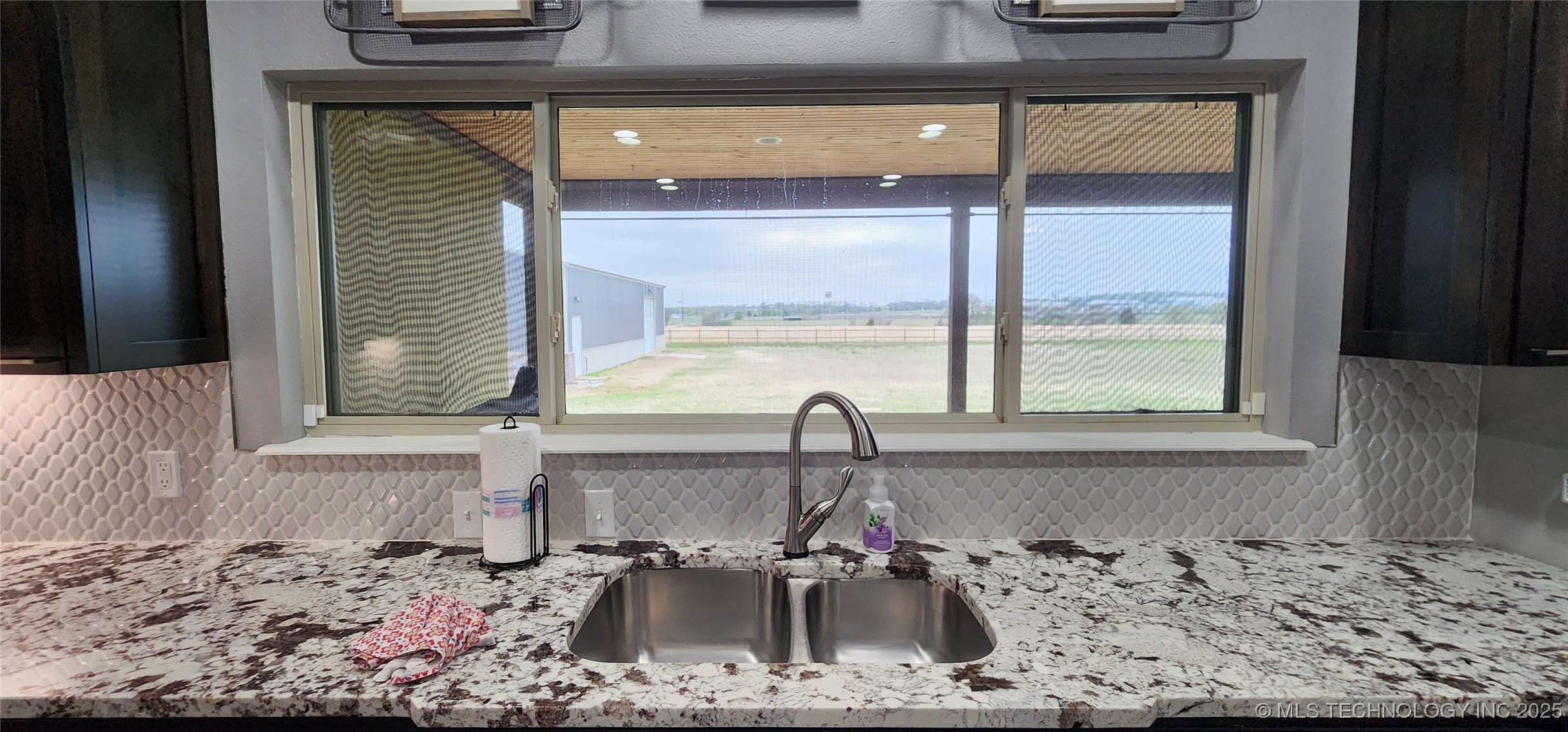 17078 S 11th West Avenue Property Photo 14