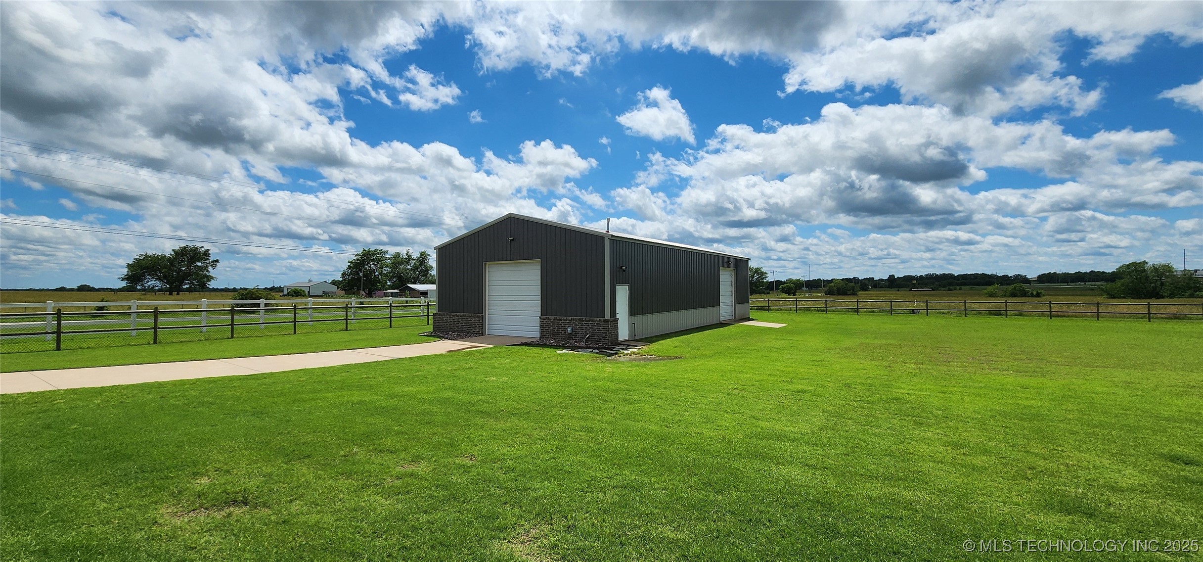 17078 S 11th West Avenue Property Photo 78